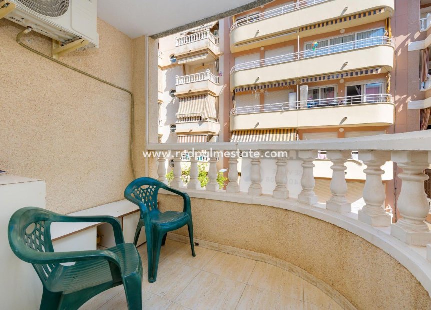 Resale - Apartments -
Torrevieja - Playa del Cura