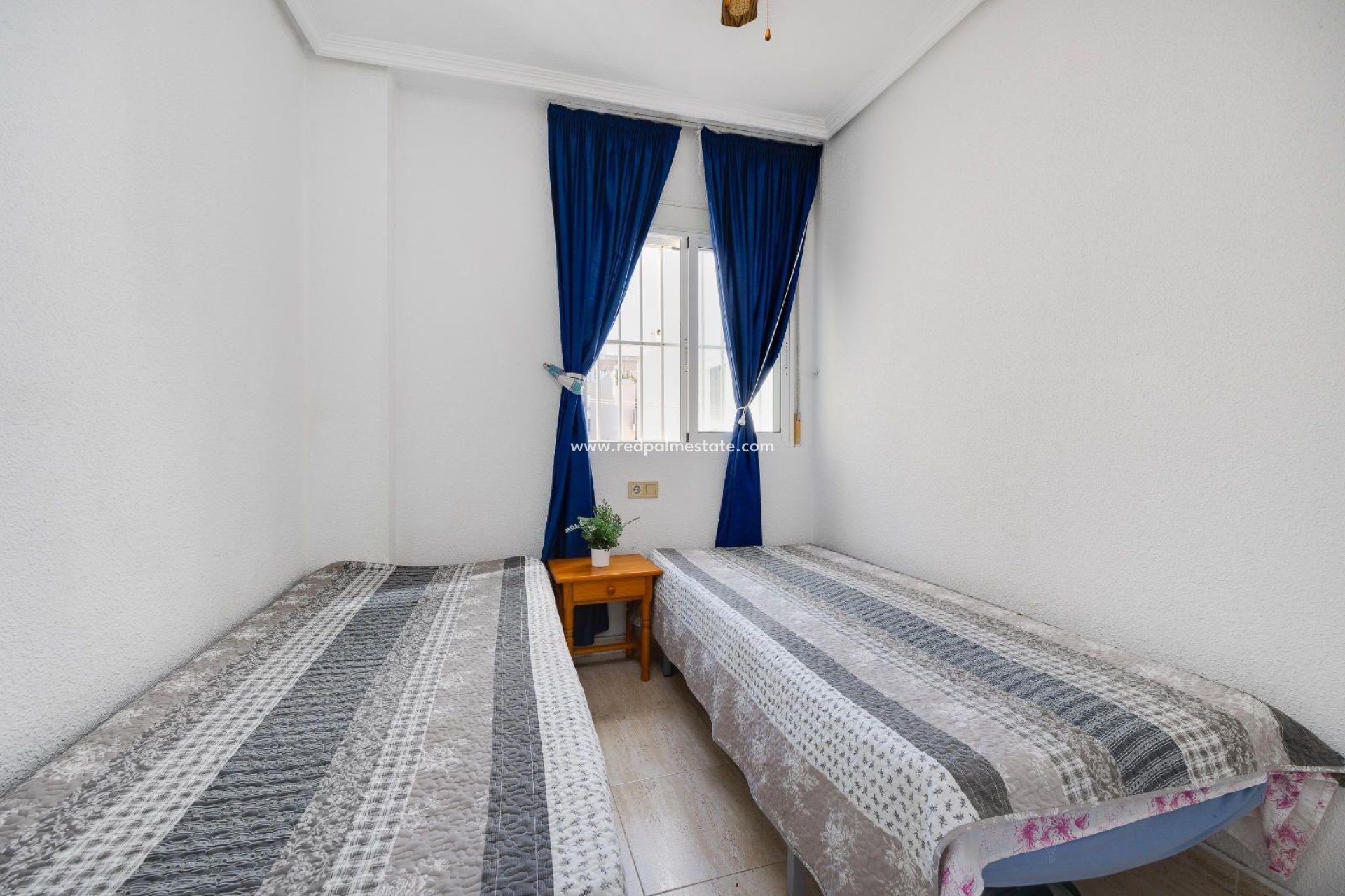 Resale - Apartments -
Torrevieja - Playa del Cura