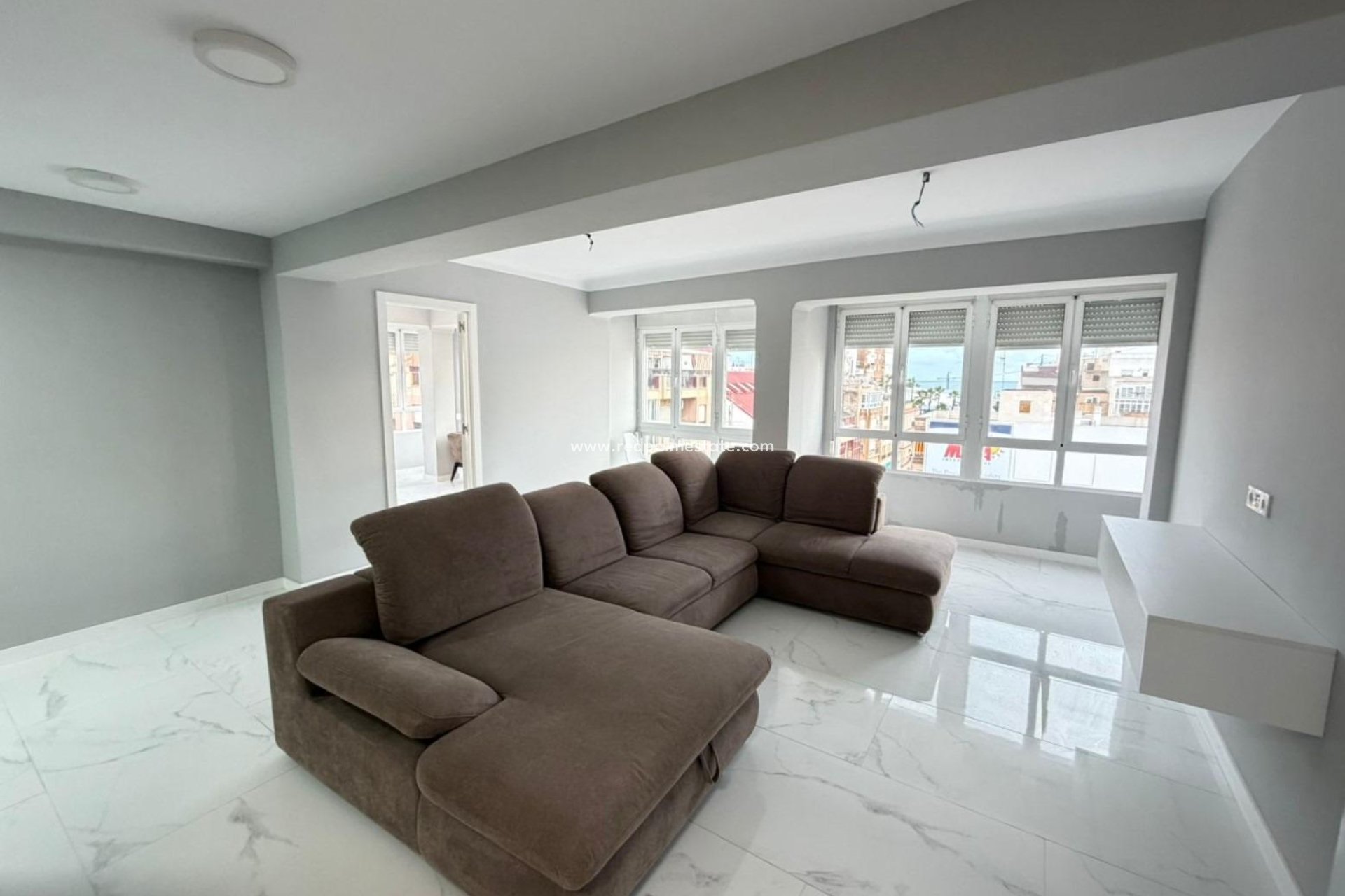 Resale - Apartments -
Torrevieja - Playa del Cura