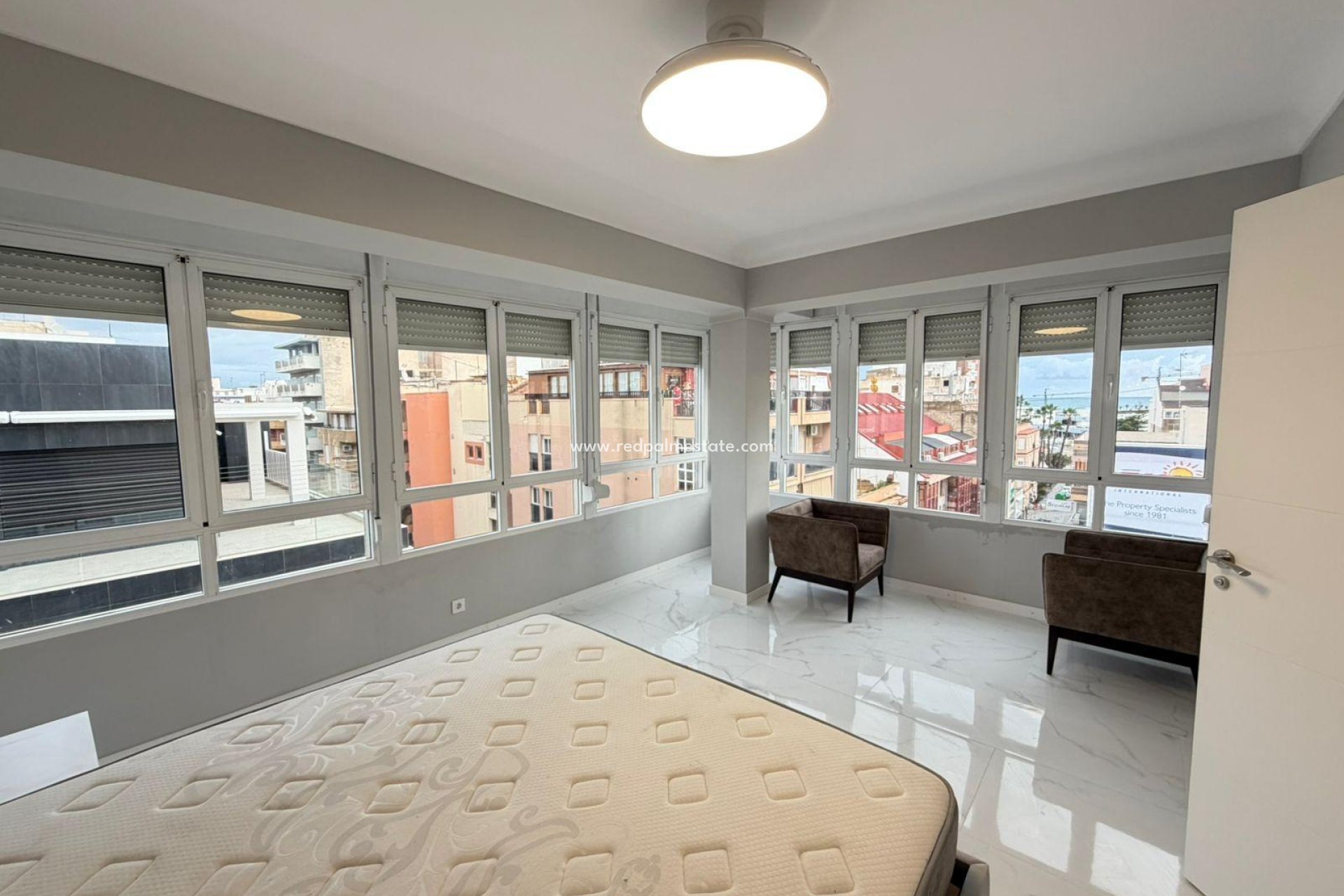 Resale - Apartments -
Torrevieja - Playa del Cura