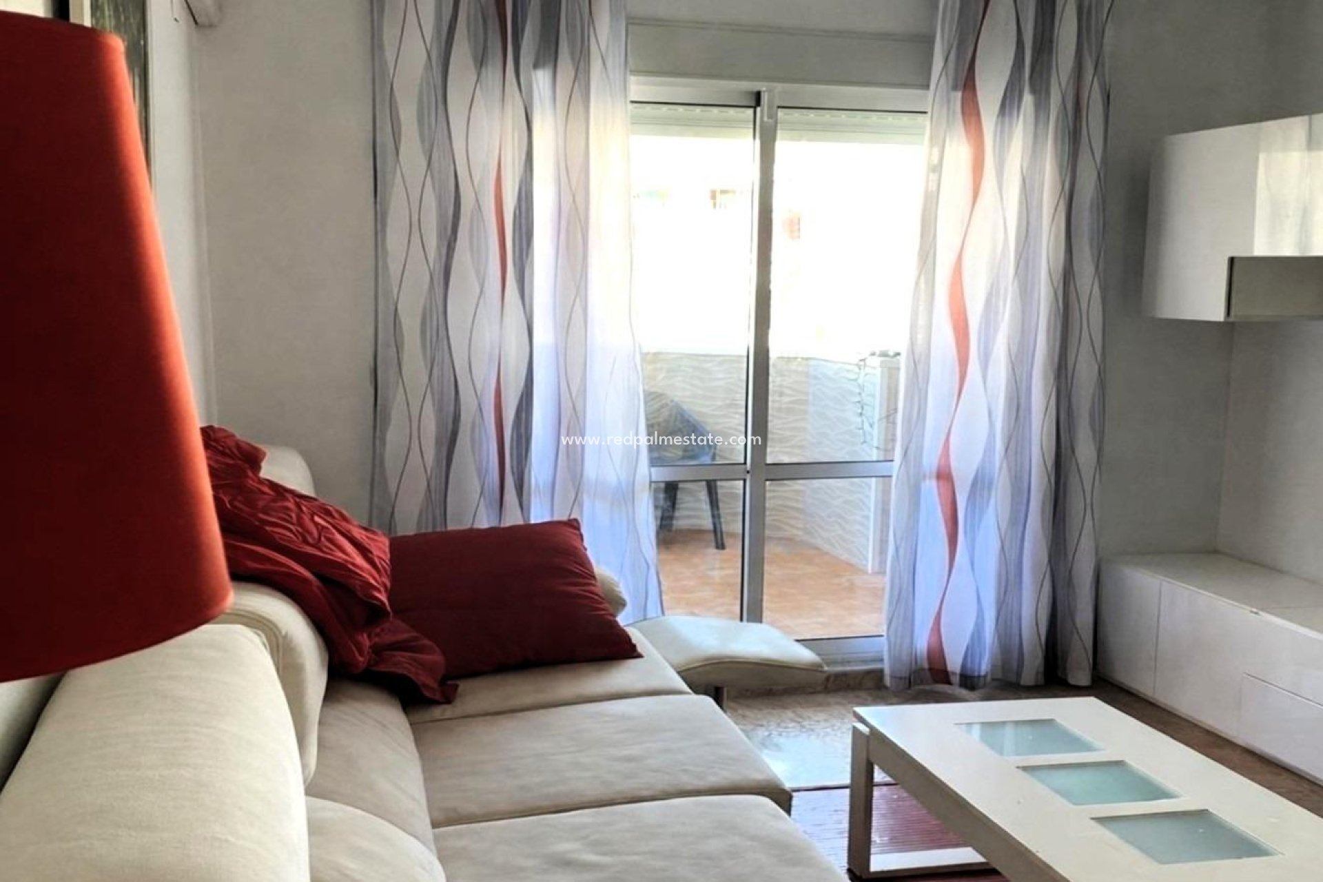 Resale - Apartments -
Torrevieja - Playa del Cura