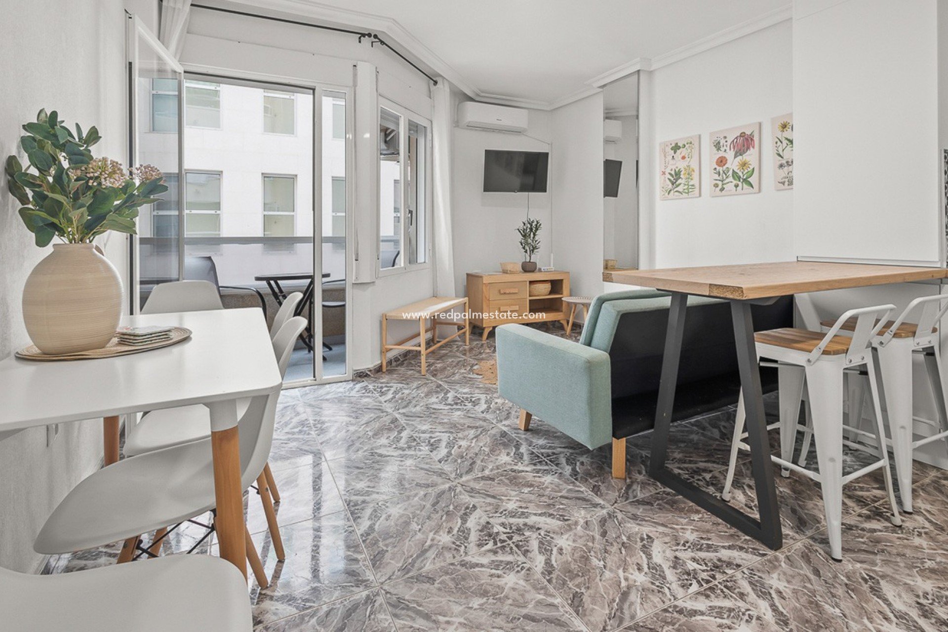 Resale - Apartments -
Torrevieja - Playa del Cura