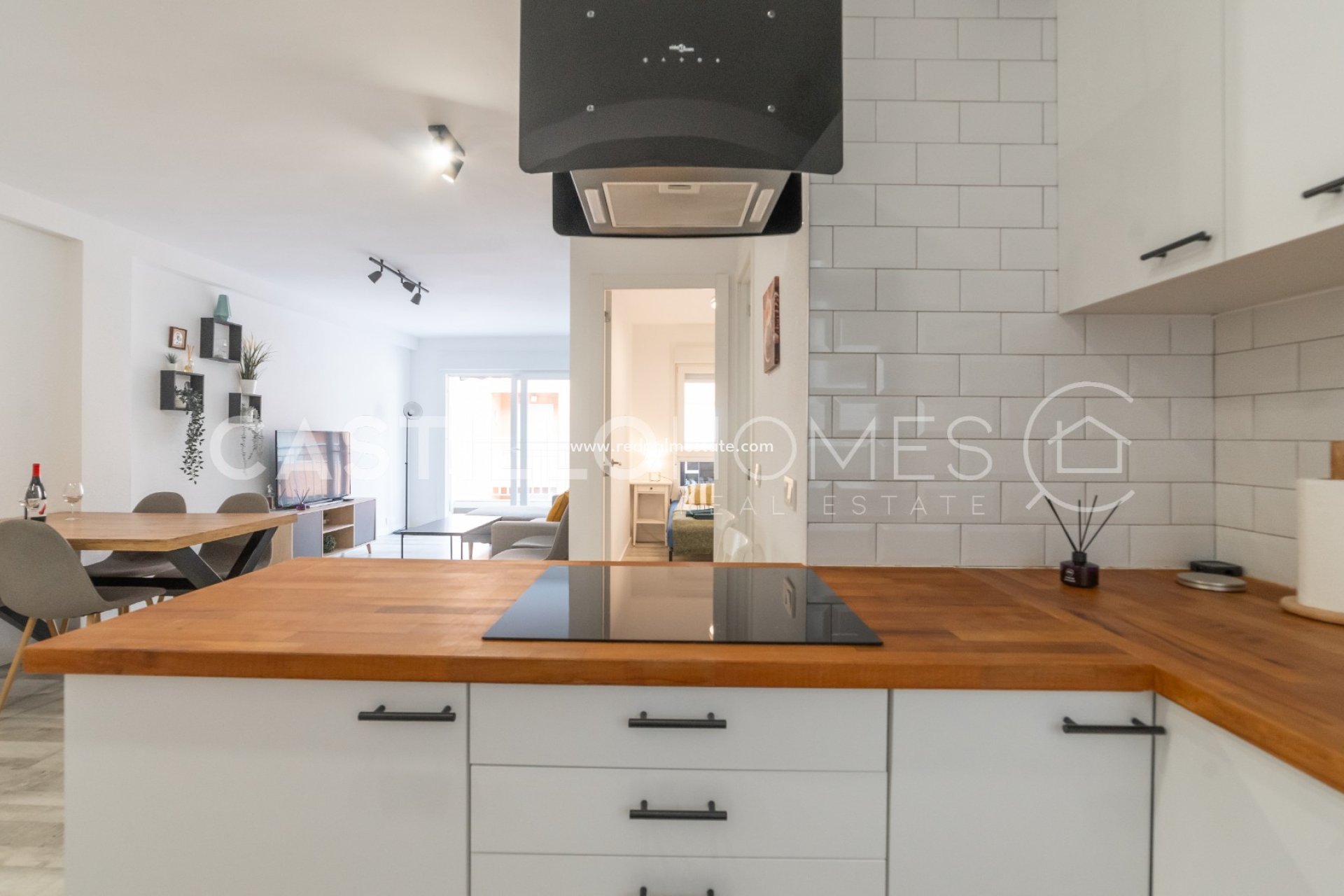 Resale - Apartments -
Torrevieja - Playa del Cura