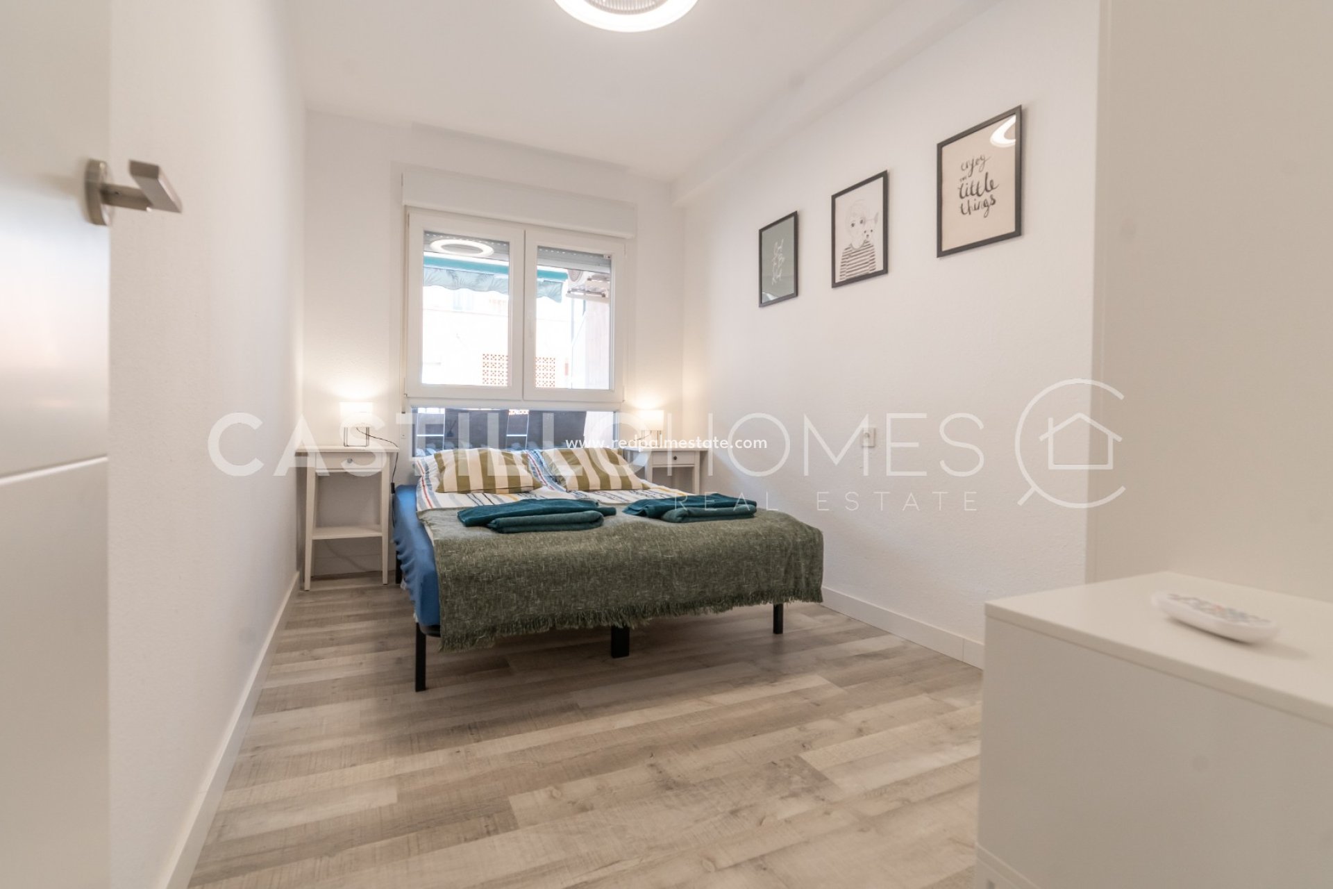 Resale - Apartments -
Torrevieja - Playa del Cura