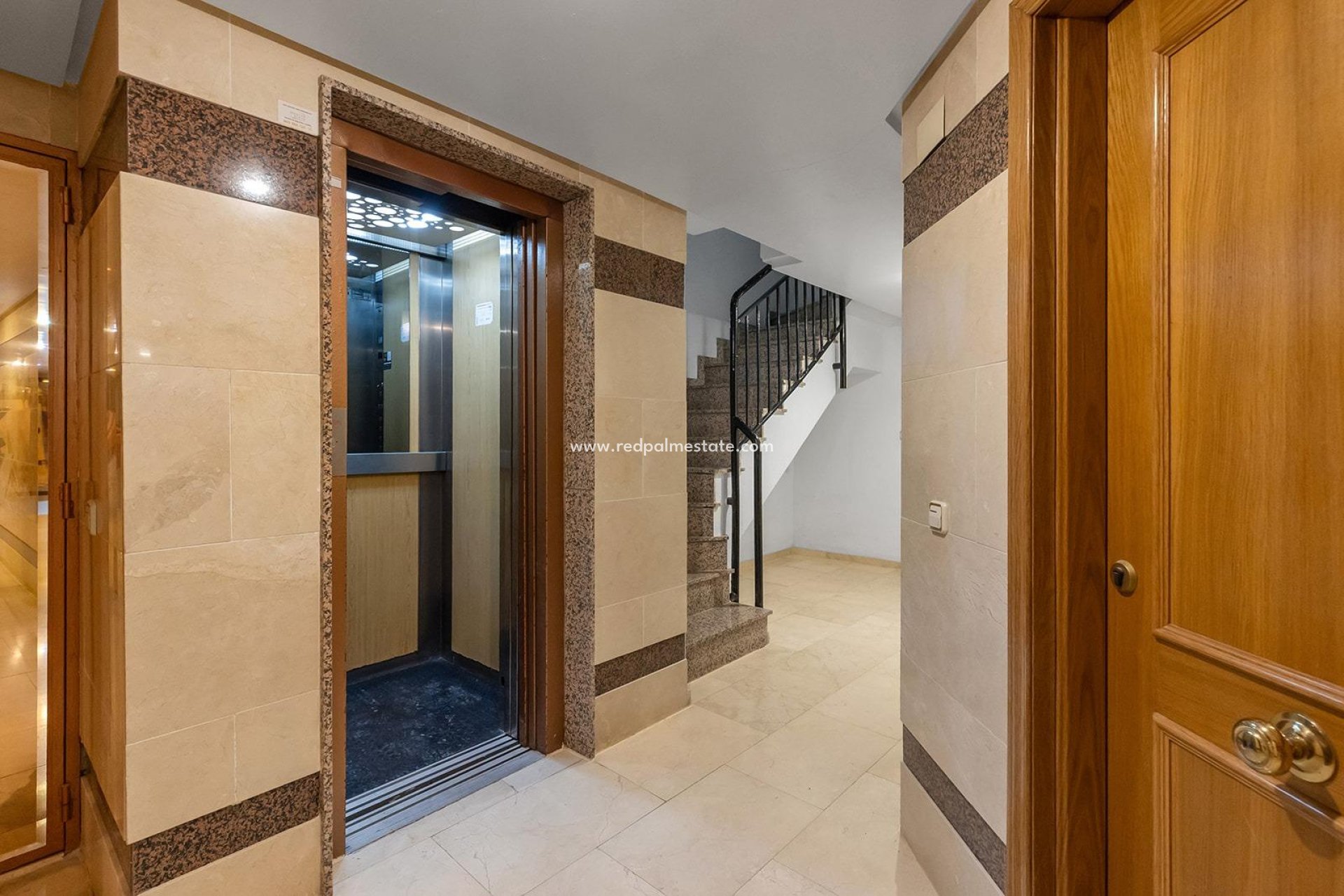 Resale - Apartments -
Torrevieja - Playa del Cura