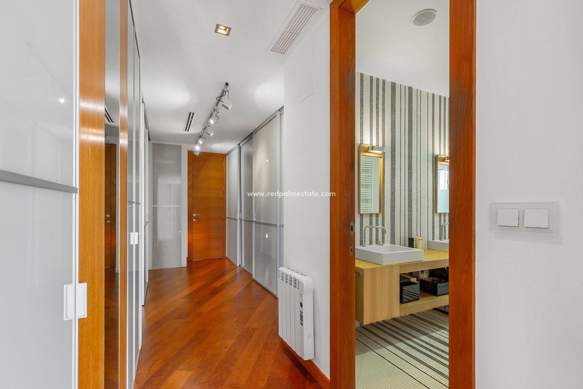 Resale - Apartments -
Torrevieja - Playa del Cura