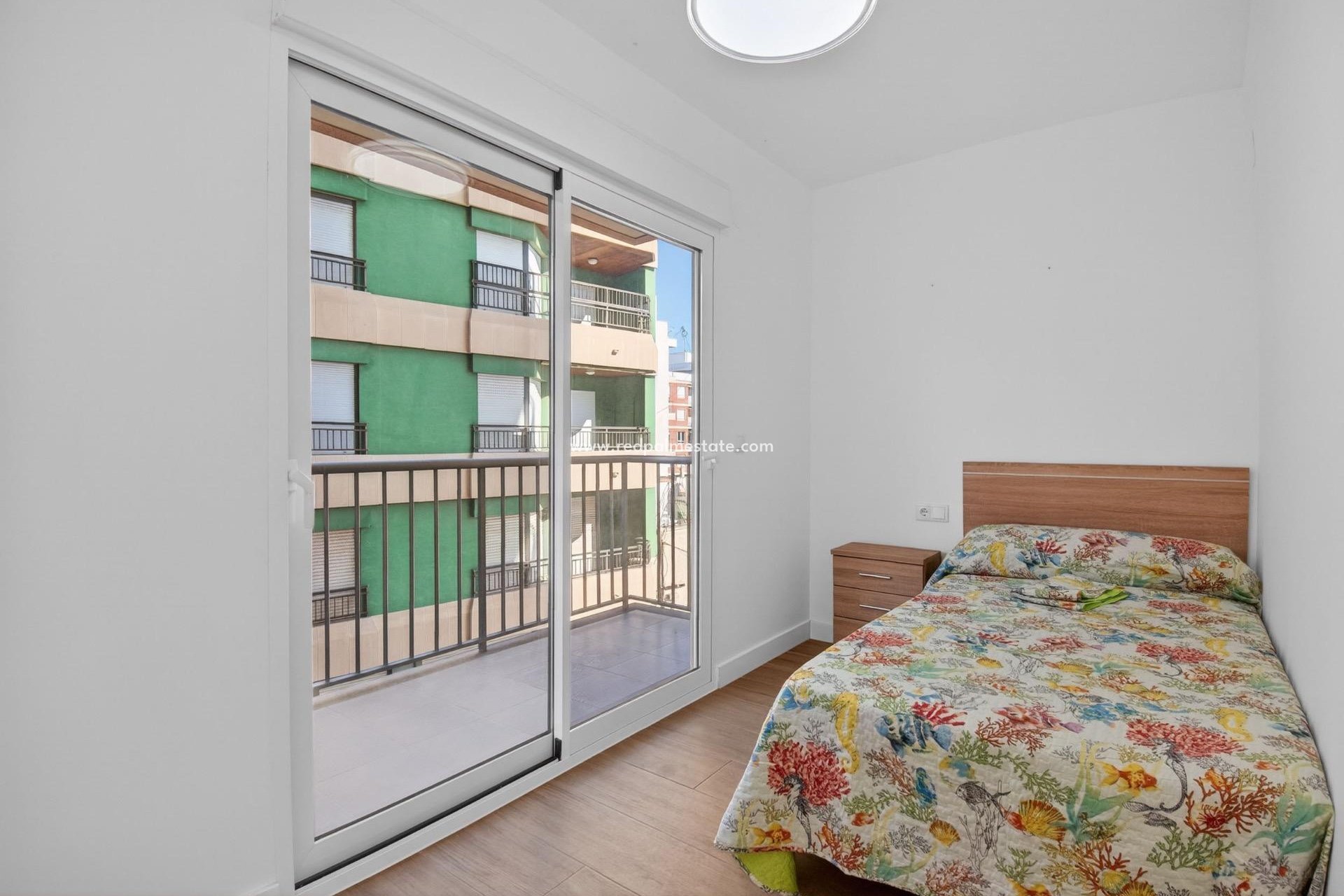Resale - Apartments -
Torrevieja - Playa del cura