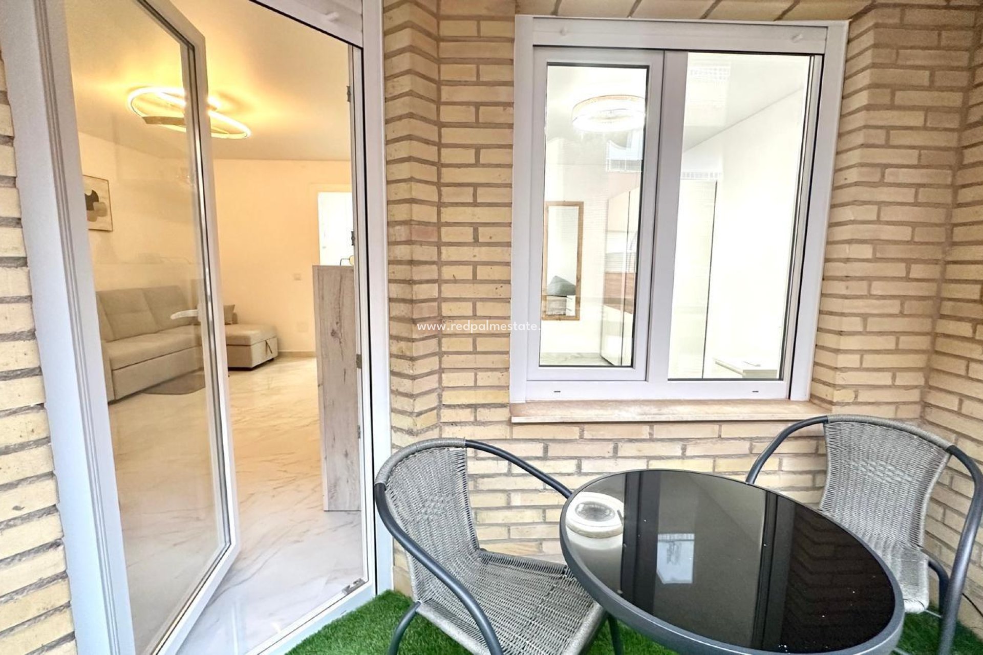 Resale - Apartments -
Torrevieja - Playa del Cura