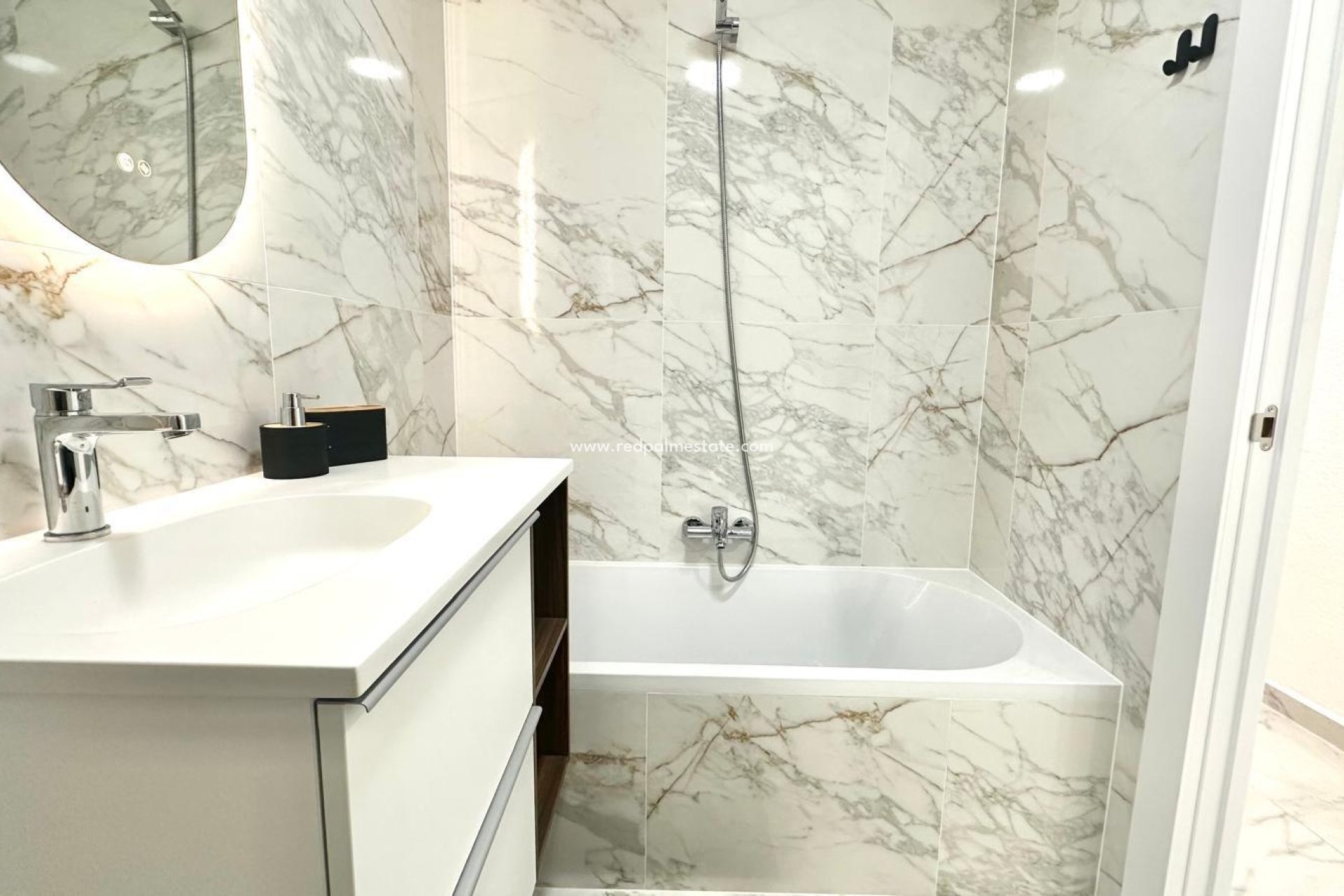 Resale - Apartments -
Torrevieja - Playa del Cura