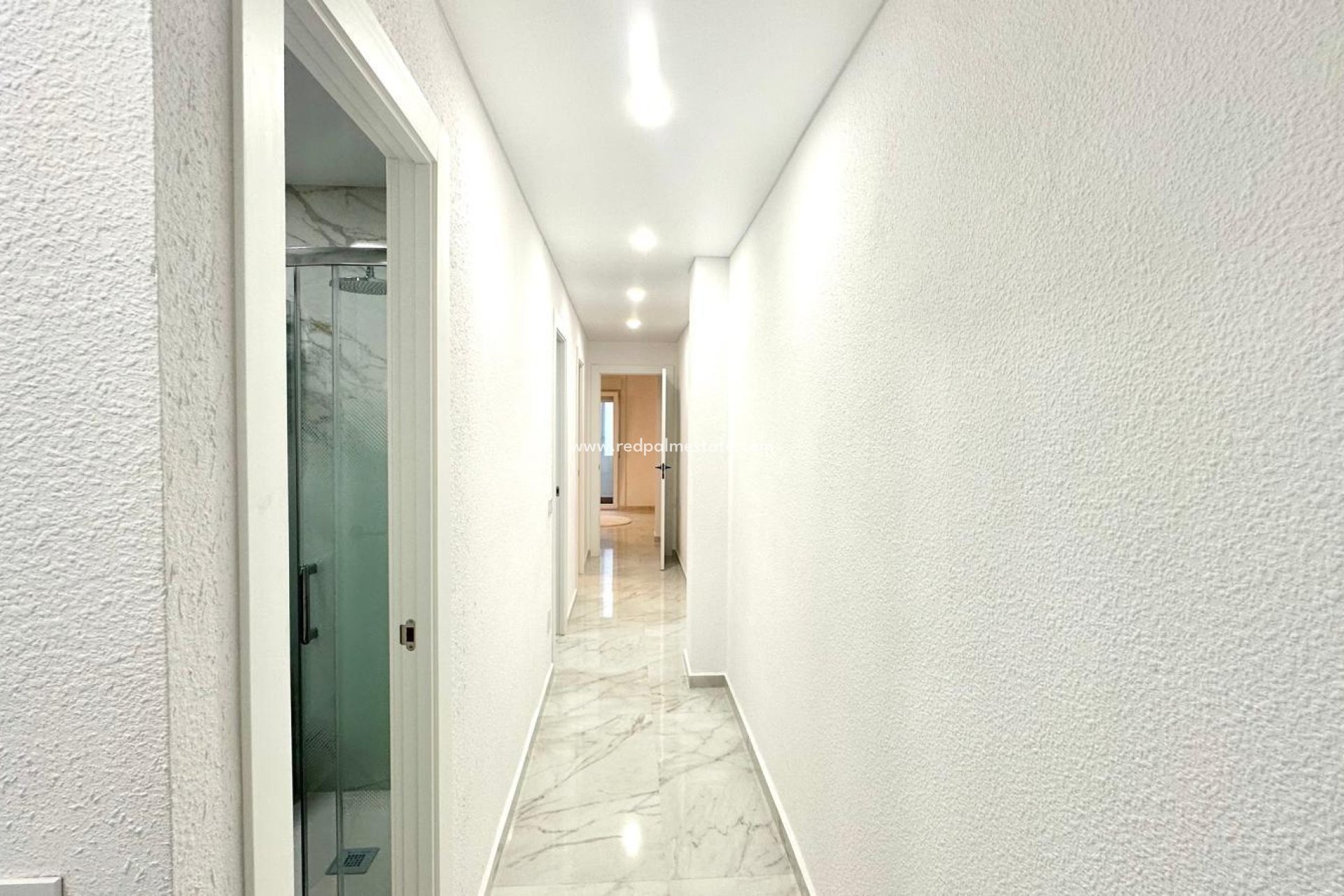 Resale - Apartments -
Torrevieja - Playa del Cura