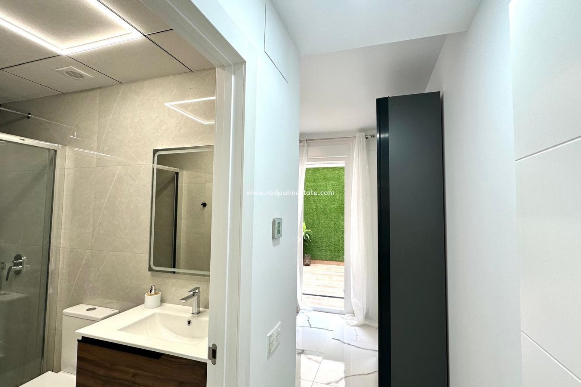 Resale - Apartments -
Torrevieja - Playa del Cura