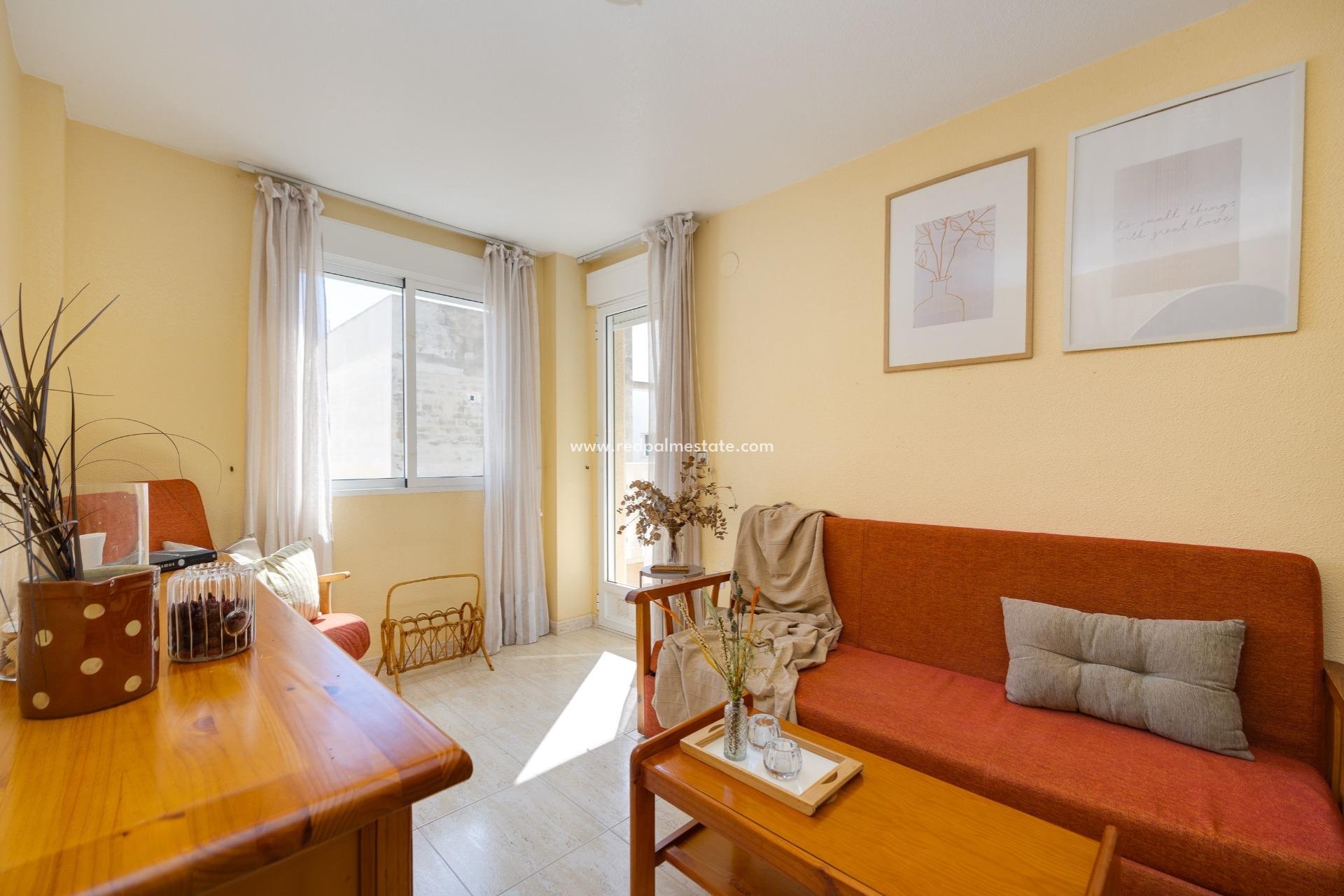 Resale - Apartments -
Torrevieja - Playa del Cura