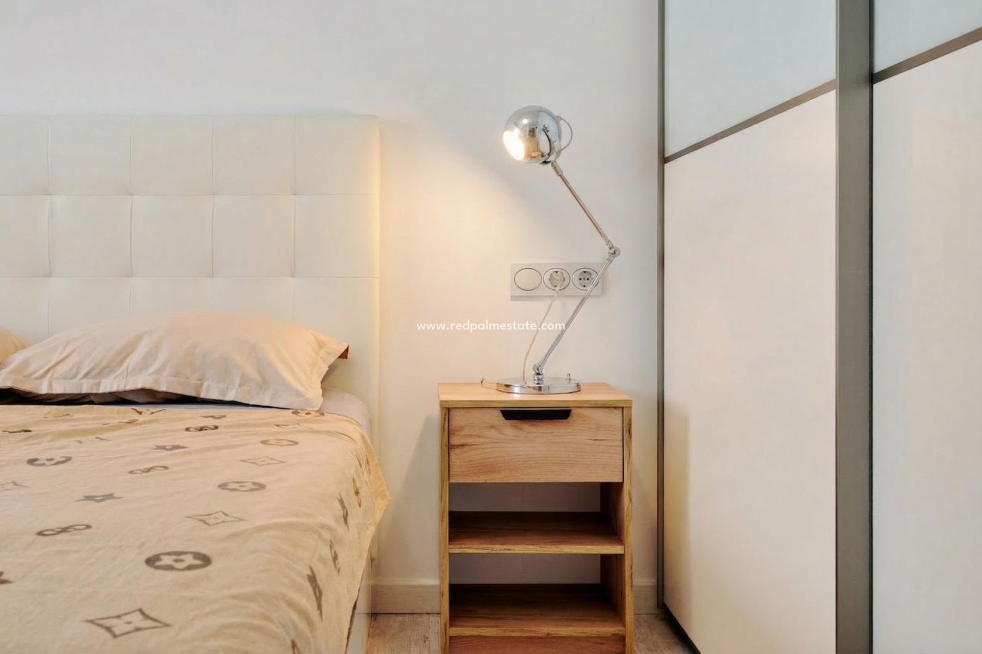 Resale - Apartments -
Torrevieja - Playa del Cura