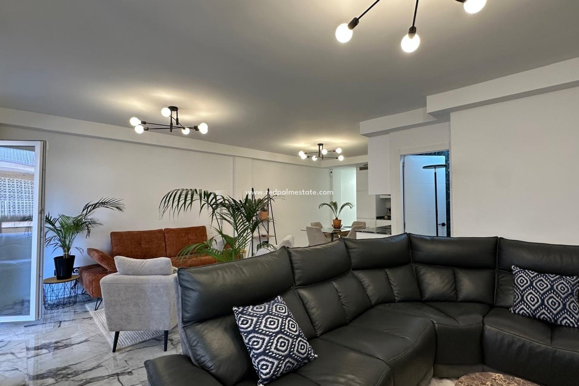 Resale - Apartments -
Torrevieja - Playa del Cura