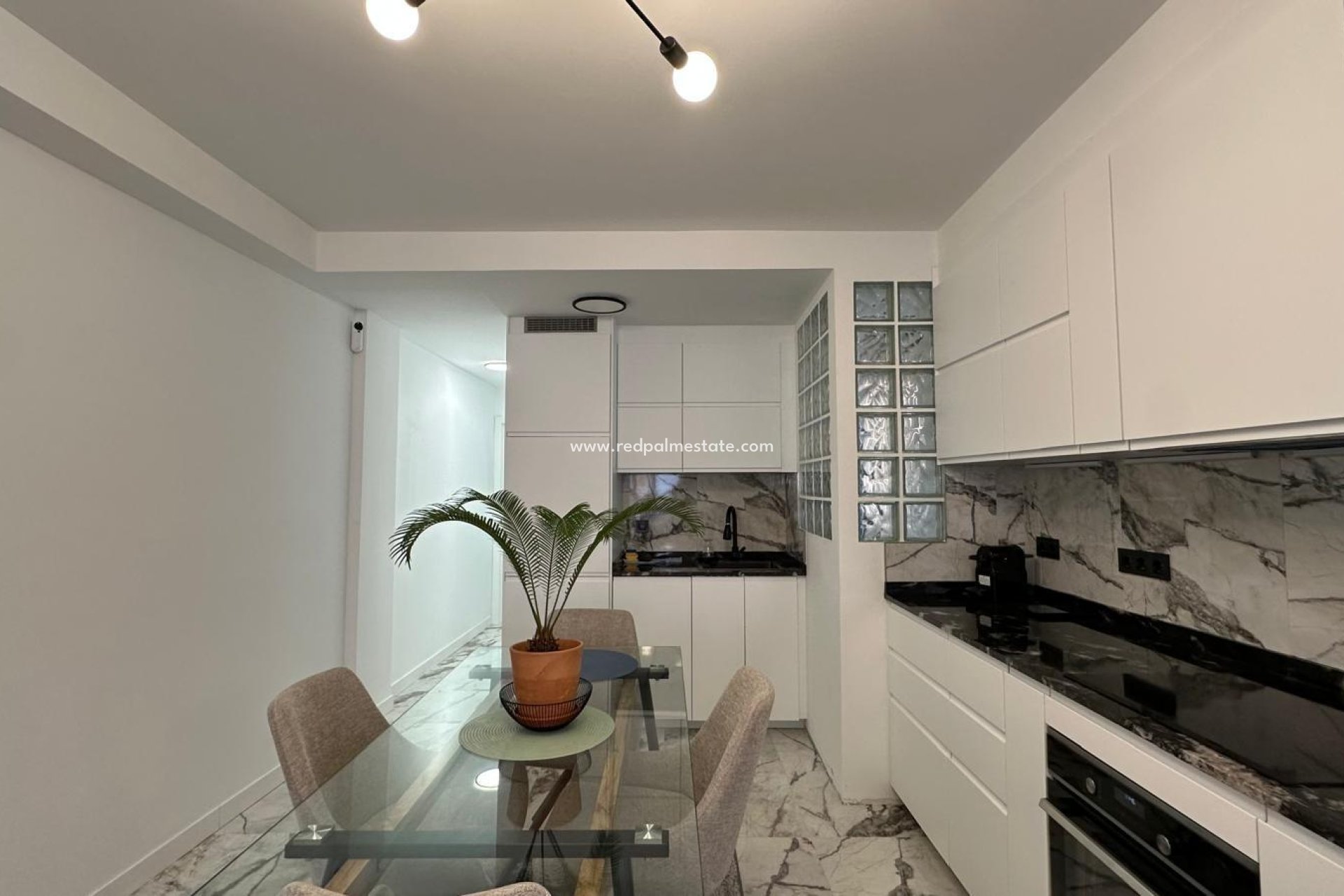 Resale - Apartments -
Torrevieja - Playa del Cura