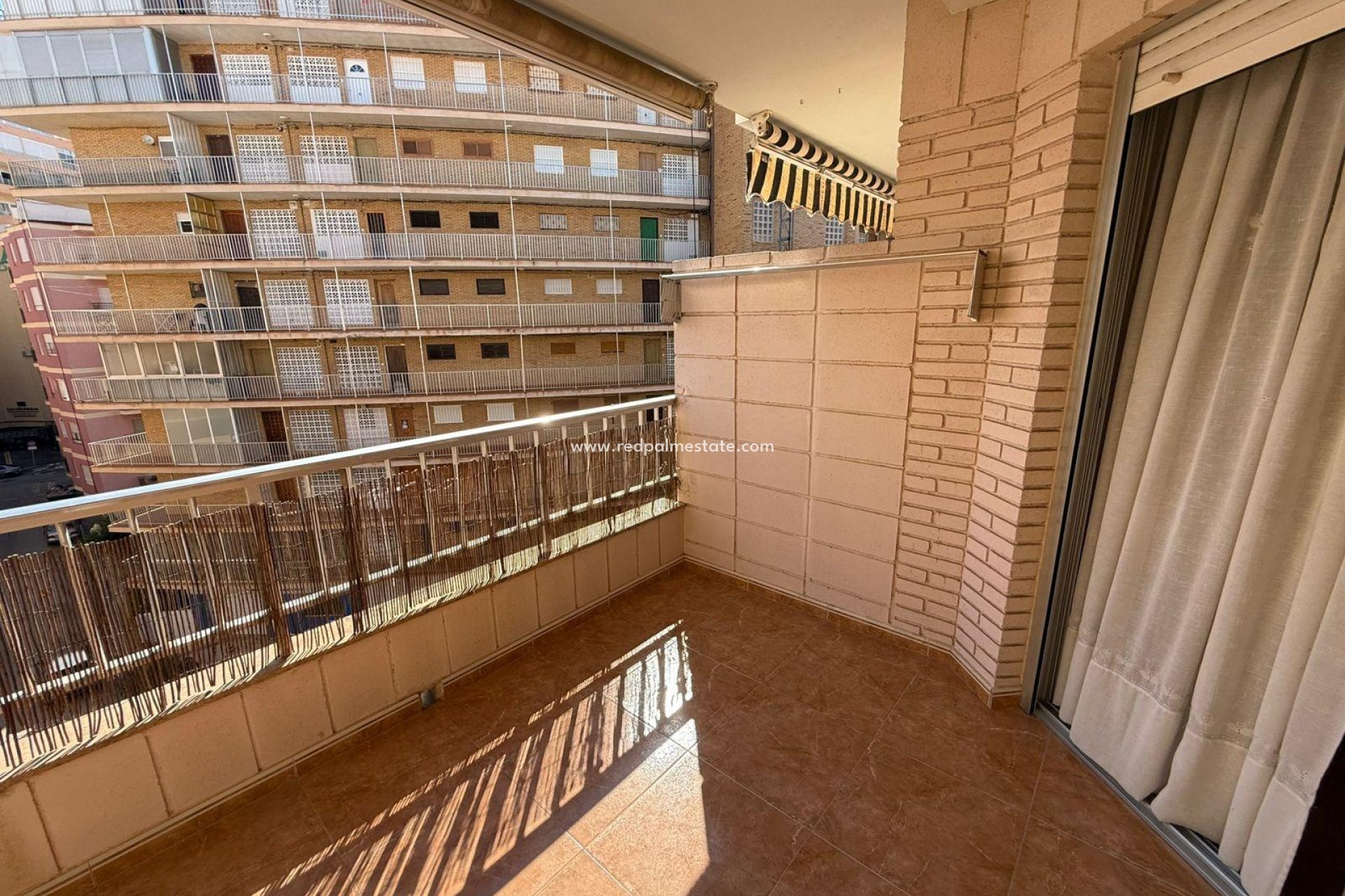 Resale - Apartments -
Torrevieja - Playa del Cura