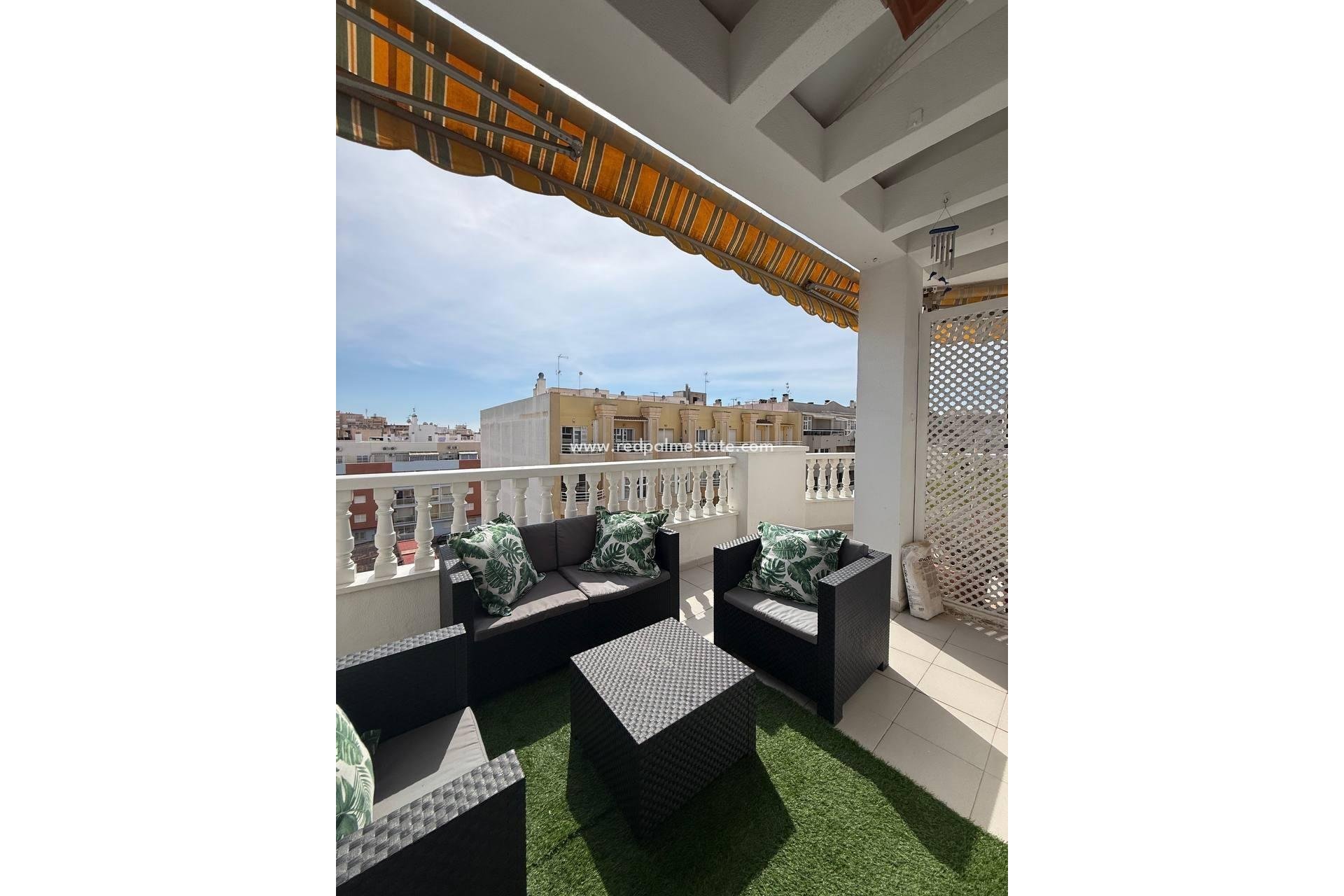 Resale - Apartments -
Torrevieja - Playa del Cura