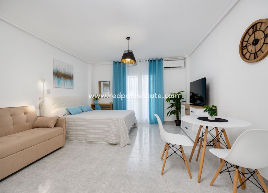 Resale - Apartments -
Torrevieja - Playa del Cura