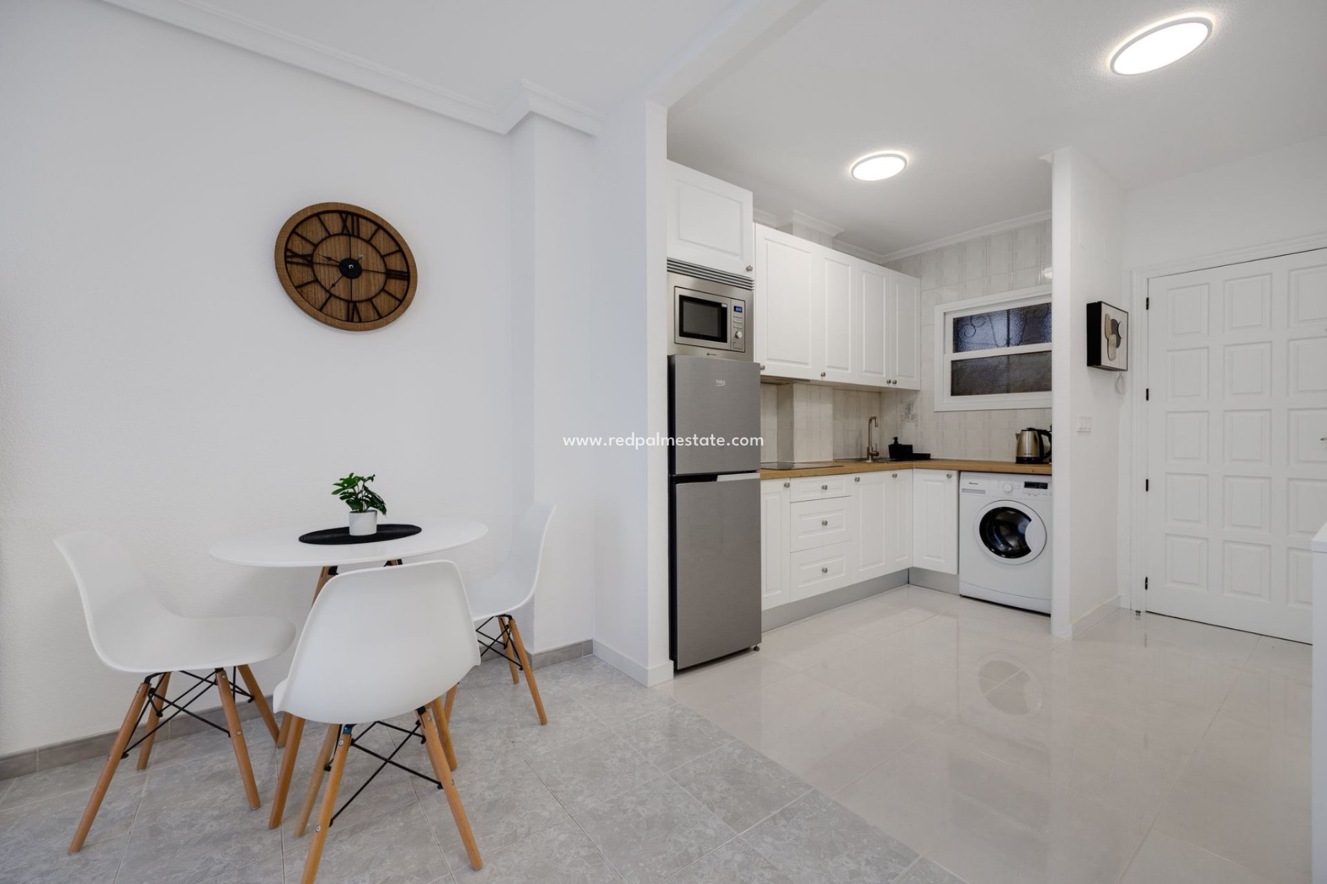 Resale - Apartments -
Torrevieja - Playa del Cura