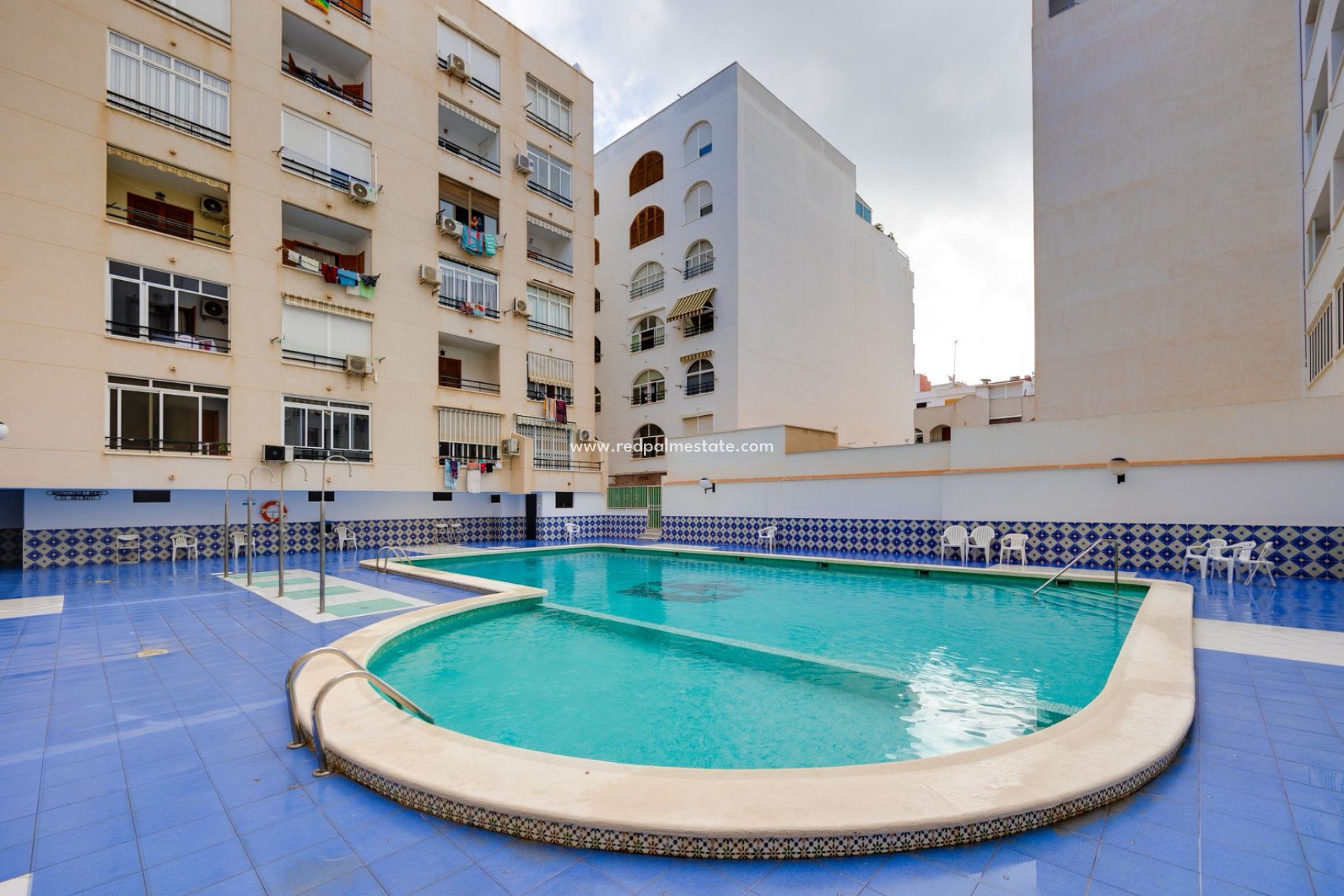 Resale - Apartments -
Torrevieja - Playa del Cura