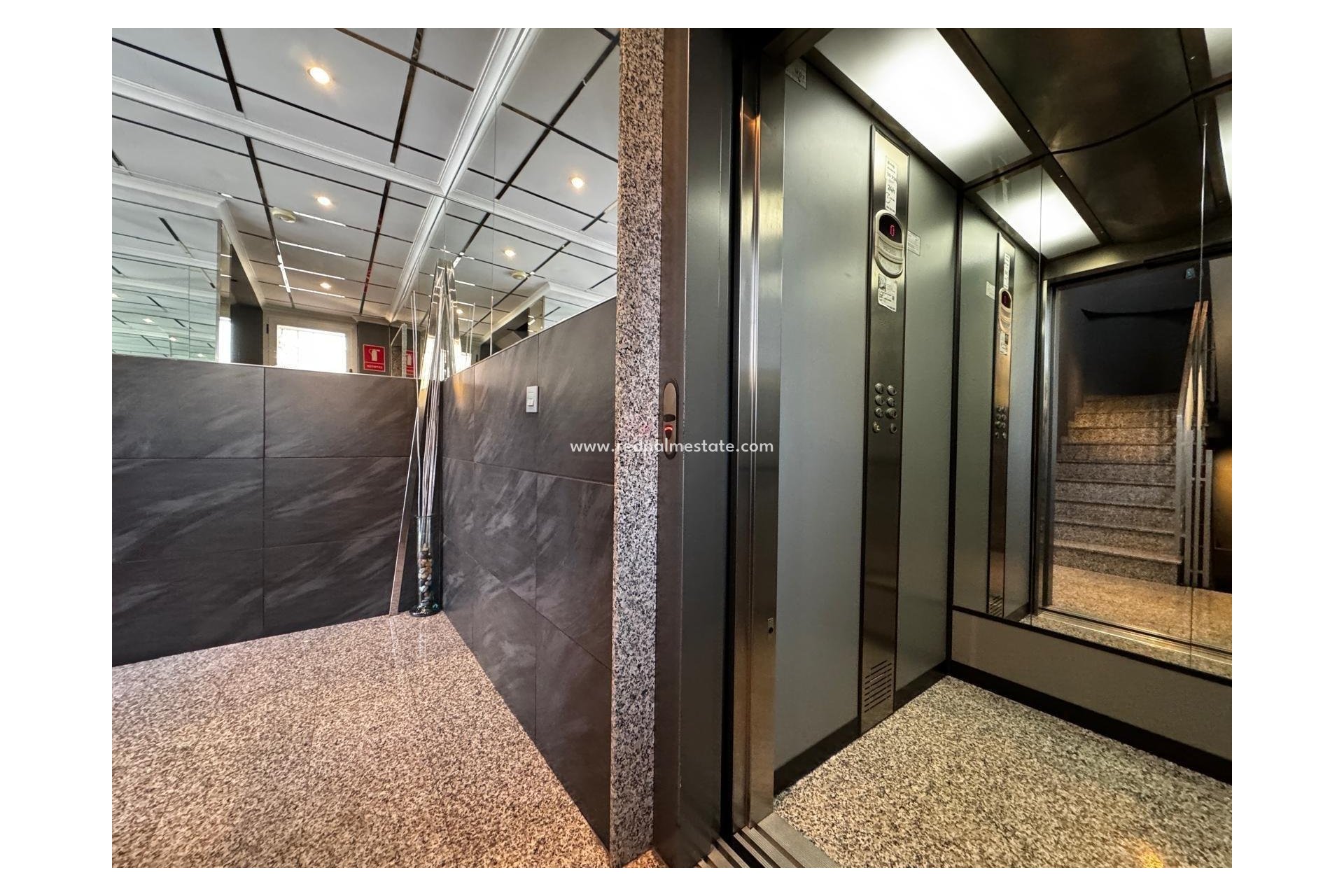 Resale - Apartments -
Torrevieja - Playa del Cura