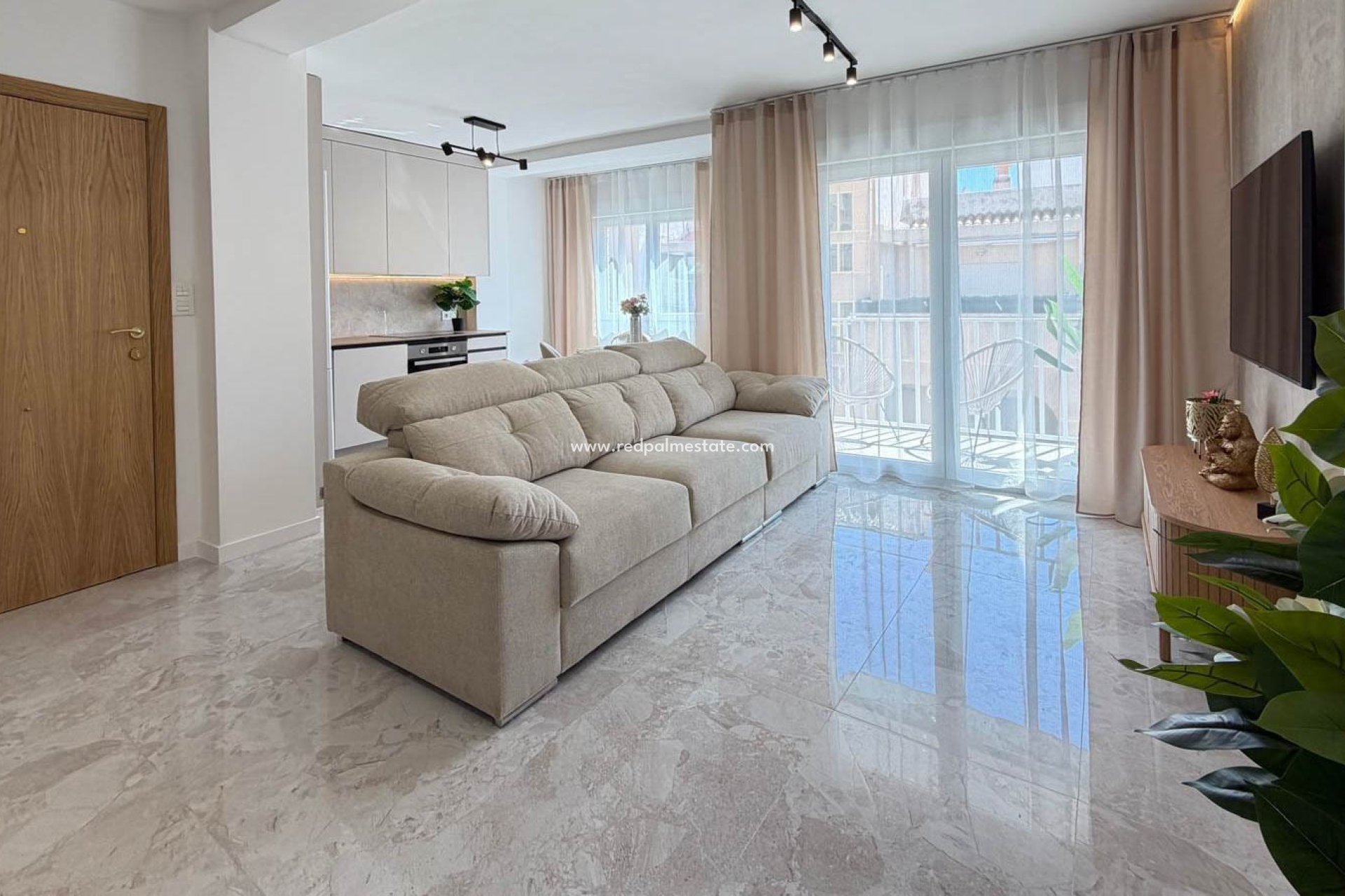 Resale - Apartments -
Torrevieja - Playa del Cura