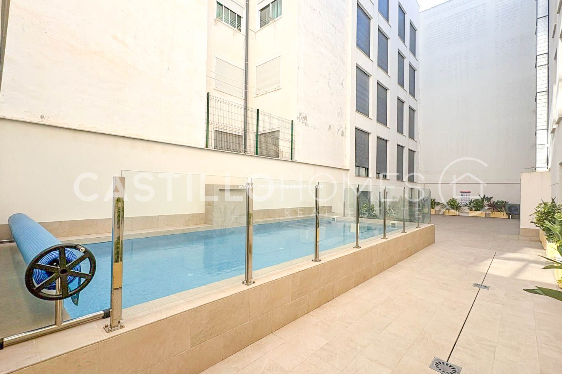 Resale - Apartments -
Torrevieja - Playa del Cura