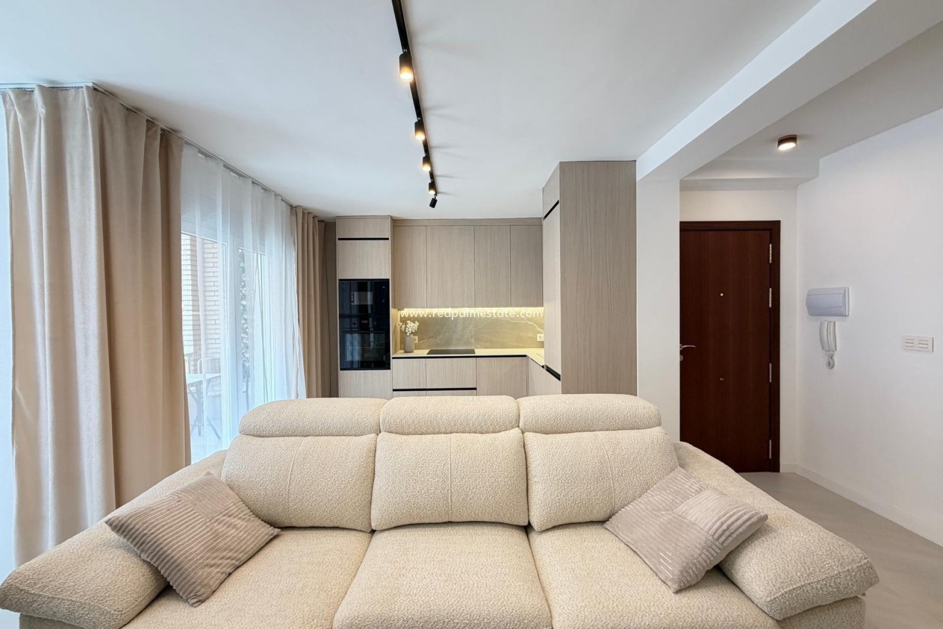 Resale - Apartments -
Torrevieja - Playa del Cura