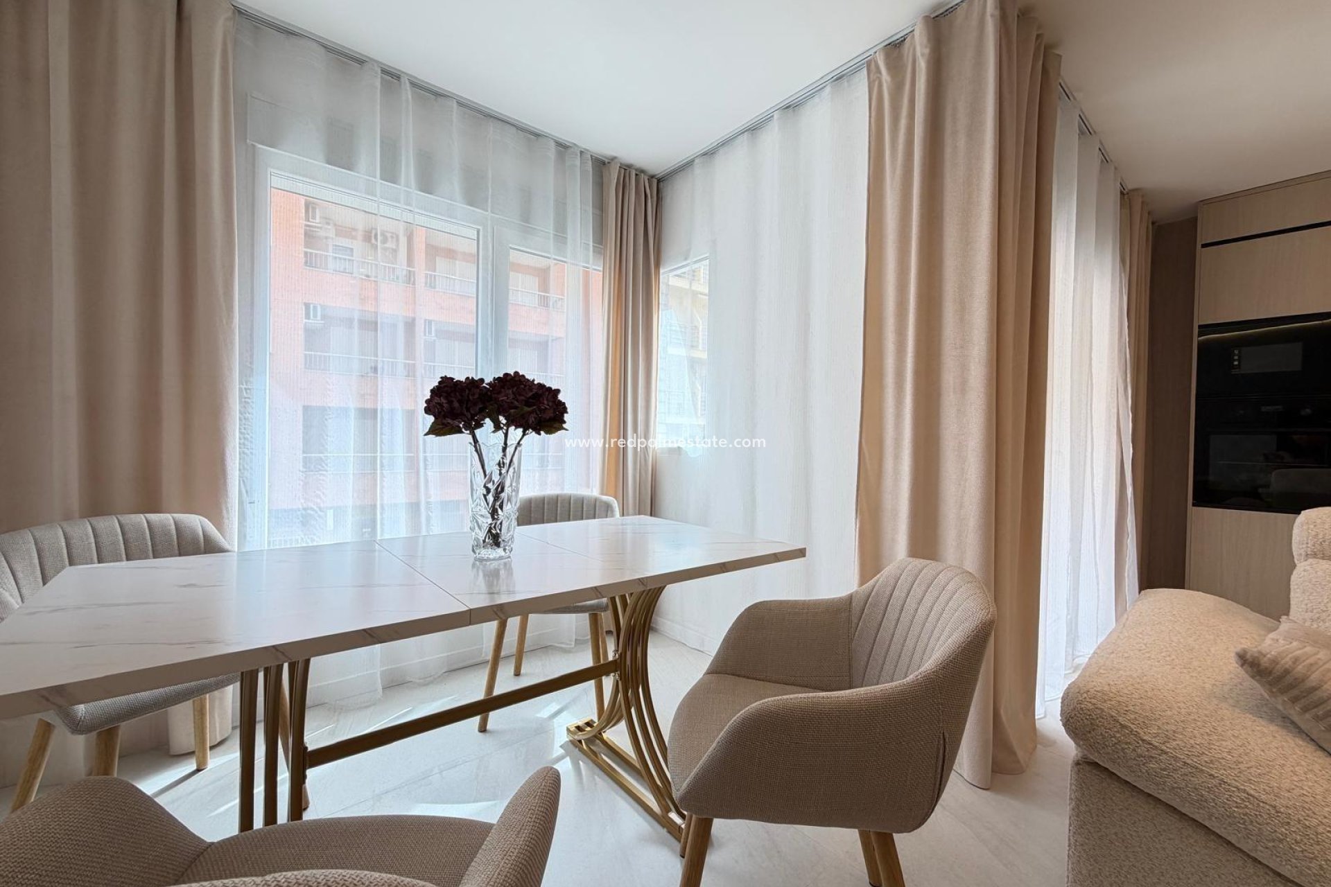 Resale - Apartments -
Torrevieja - Playa del Cura