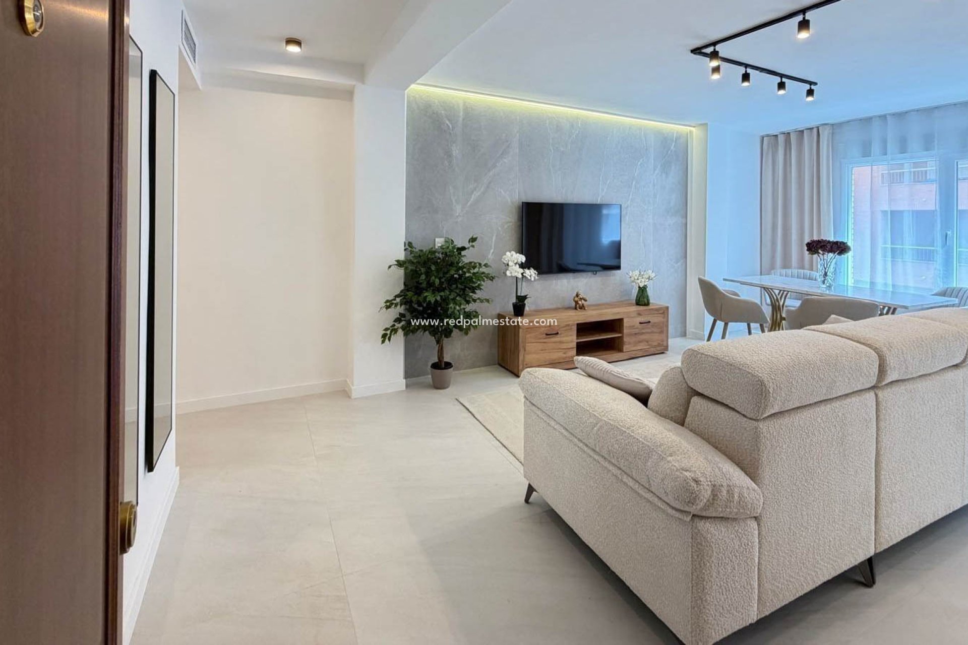 Resale - Apartments -
Torrevieja - Playa del Cura