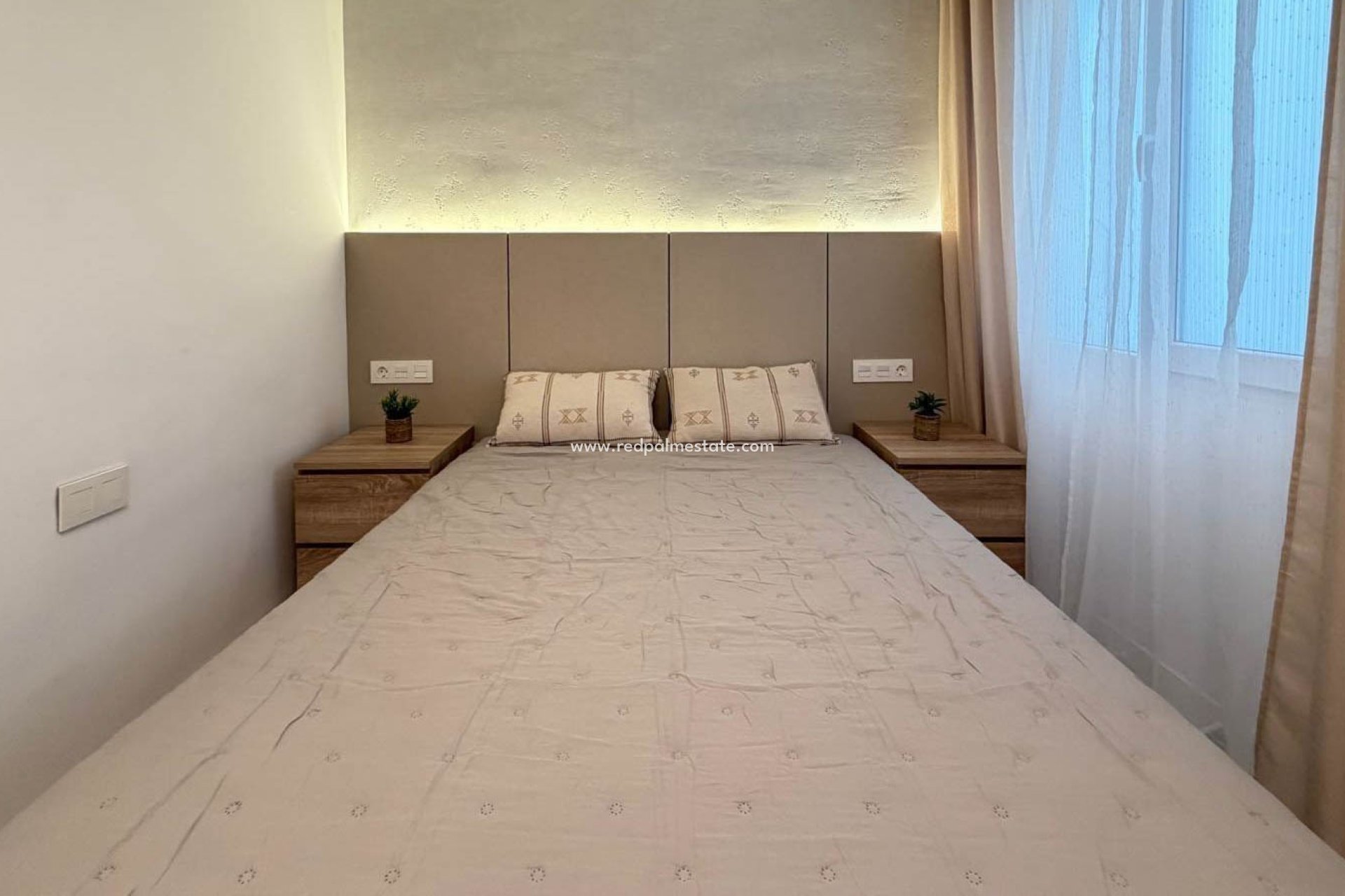 Resale - Apartments -
Torrevieja - Playa del Cura