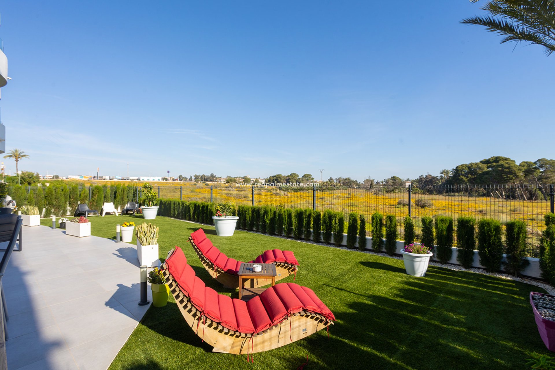 Resale - Apartments -
Torrevieja - Punta Prima Torrevieja