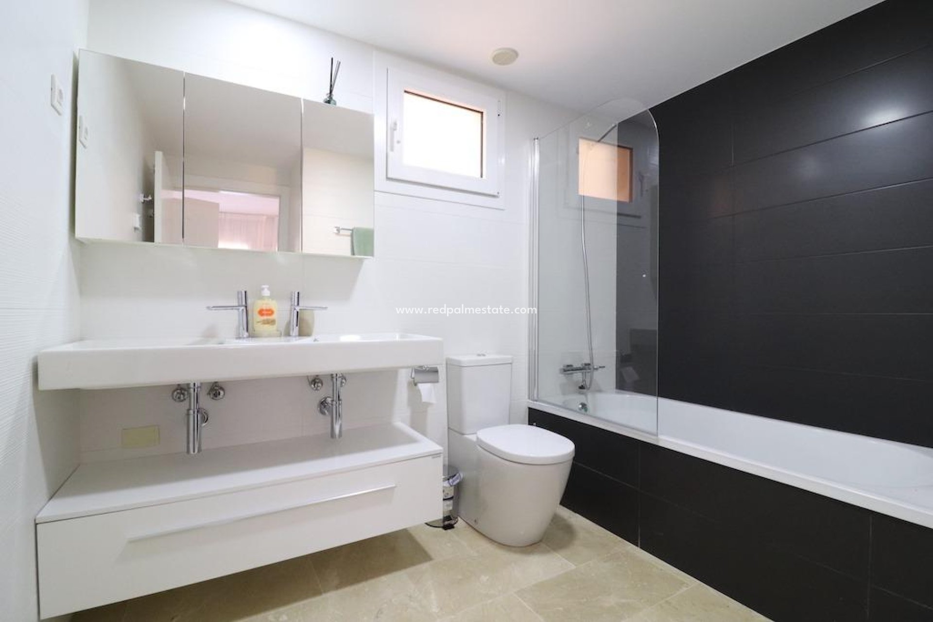 Resale - Apartments -
Torrevieja - Punta prima