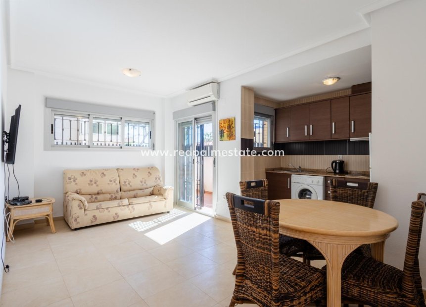 Resale - Apartments -
Torrevieja - Punta prima