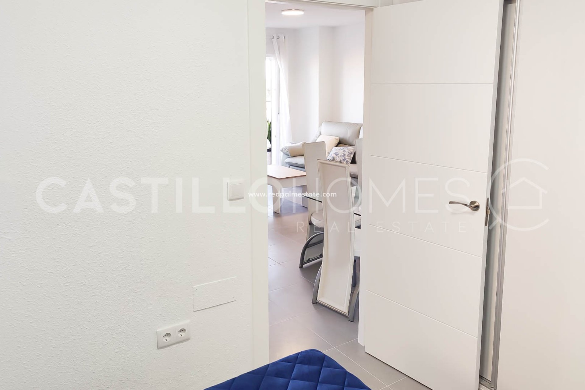 Resale - Apartments -
Torrevieja - Punta prima