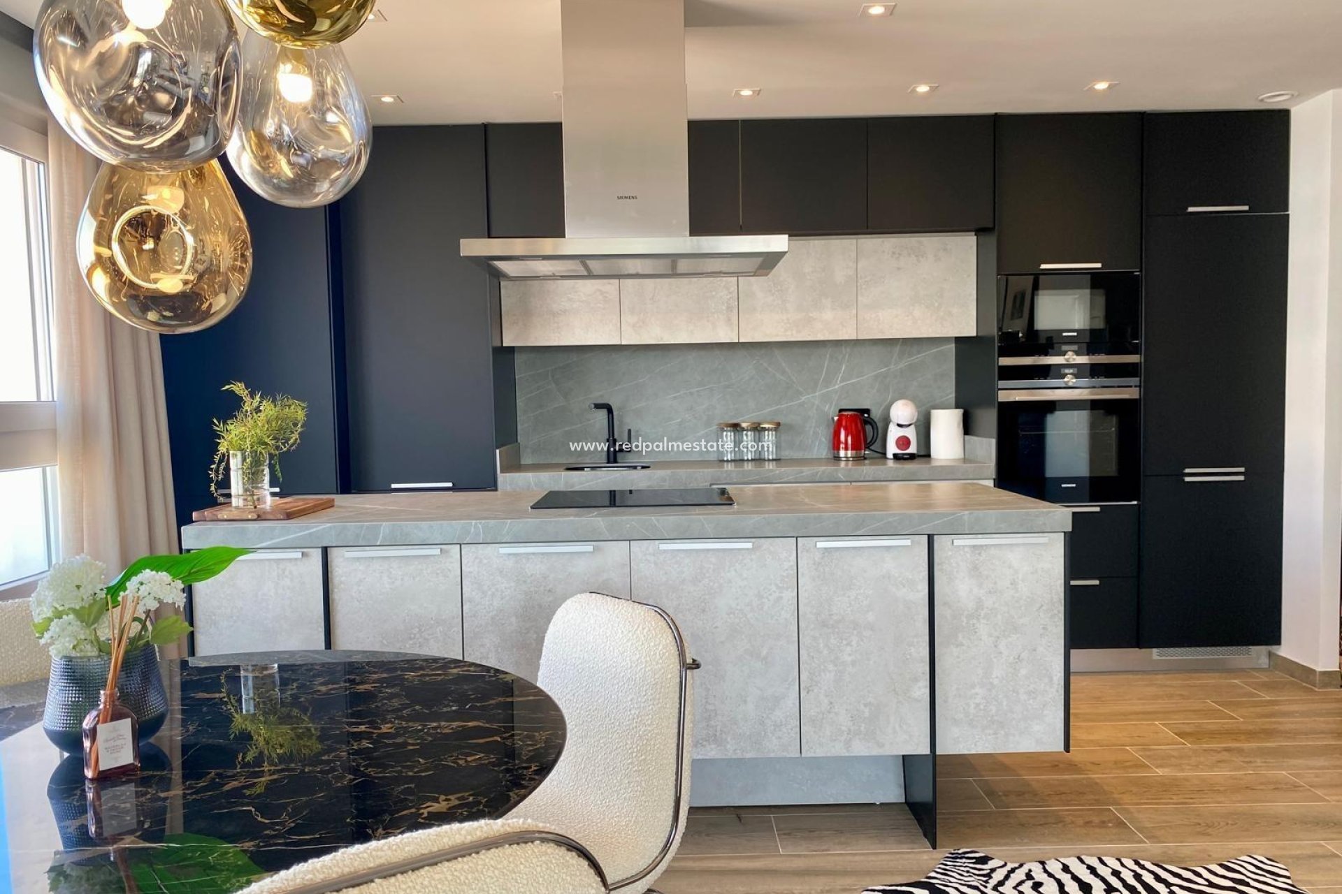 Resale - Apartments -
Torrevieja - Punta prima