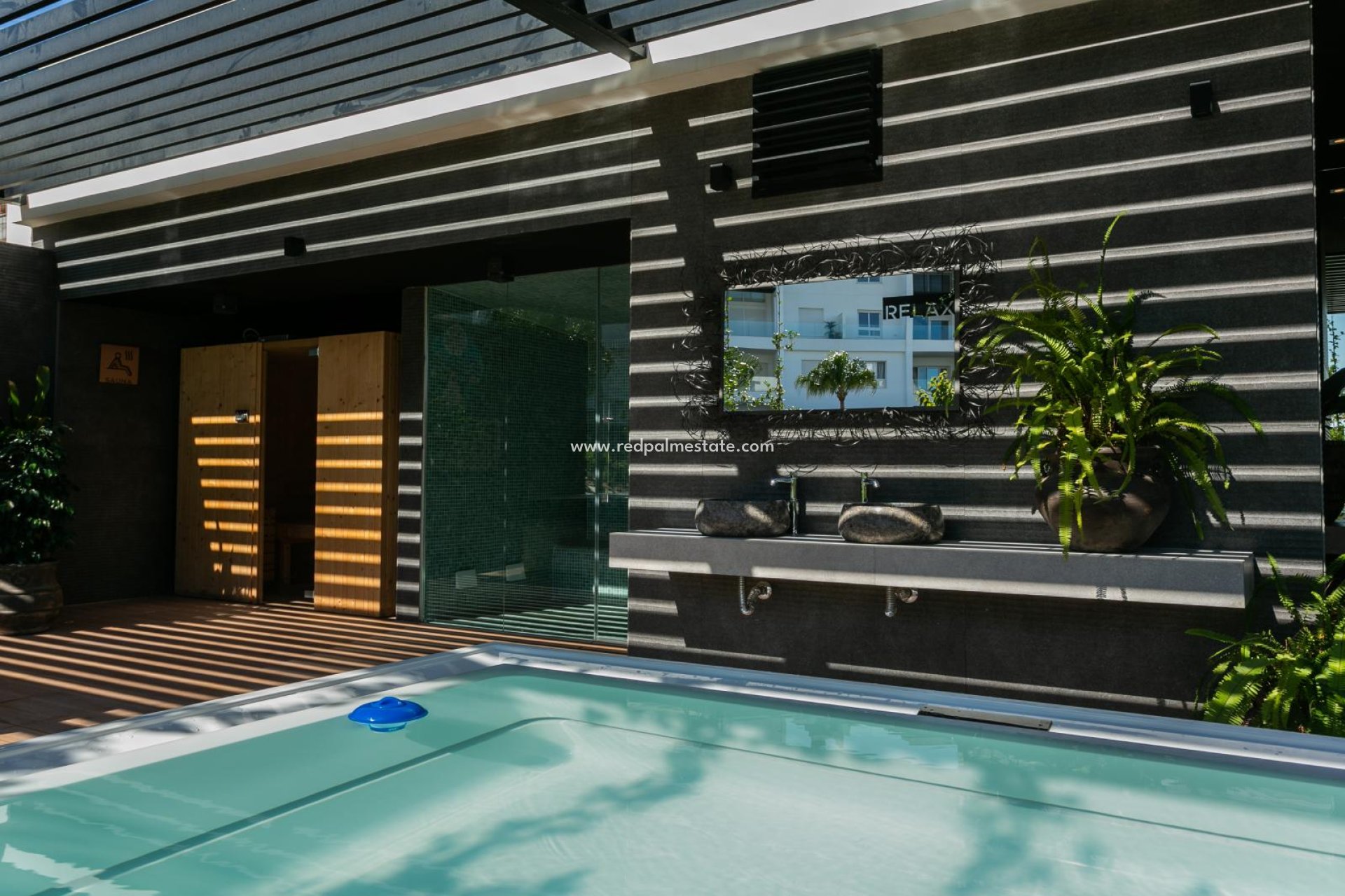 Resale - Apartments -
Torrevieja - Punta prima