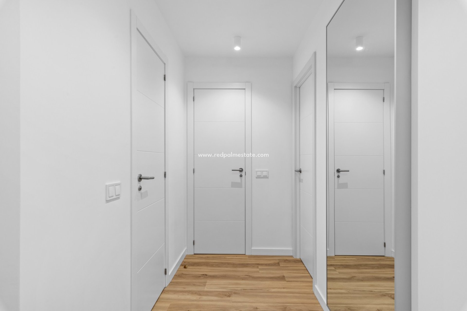 Resale - Apartments -
Torrevieja - Punta prima