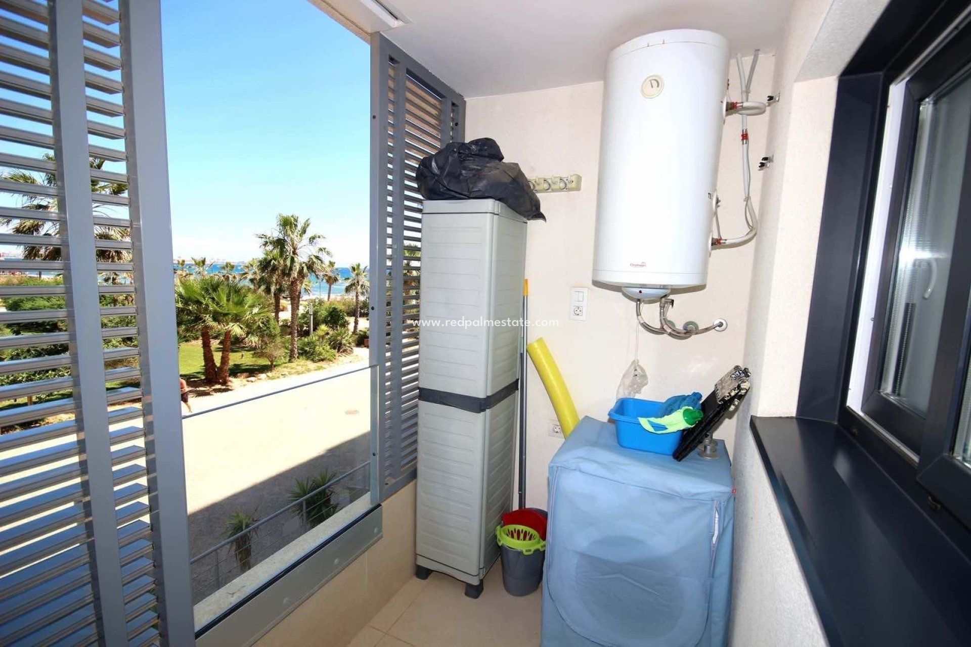 Resale - Apartments -
Torrevieja - Punta prima