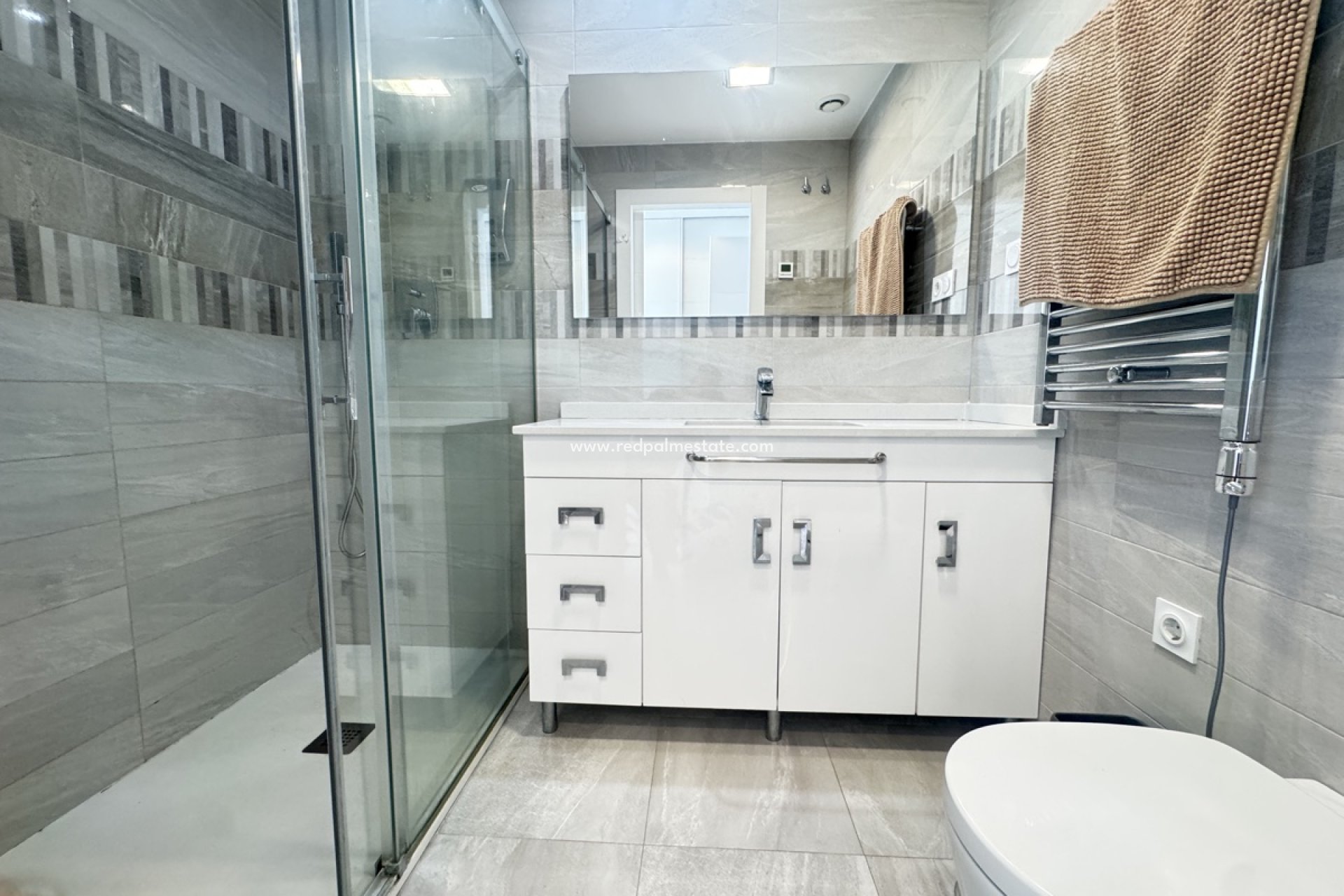 Resale - Apartments -
Torrevieja - Punta prima