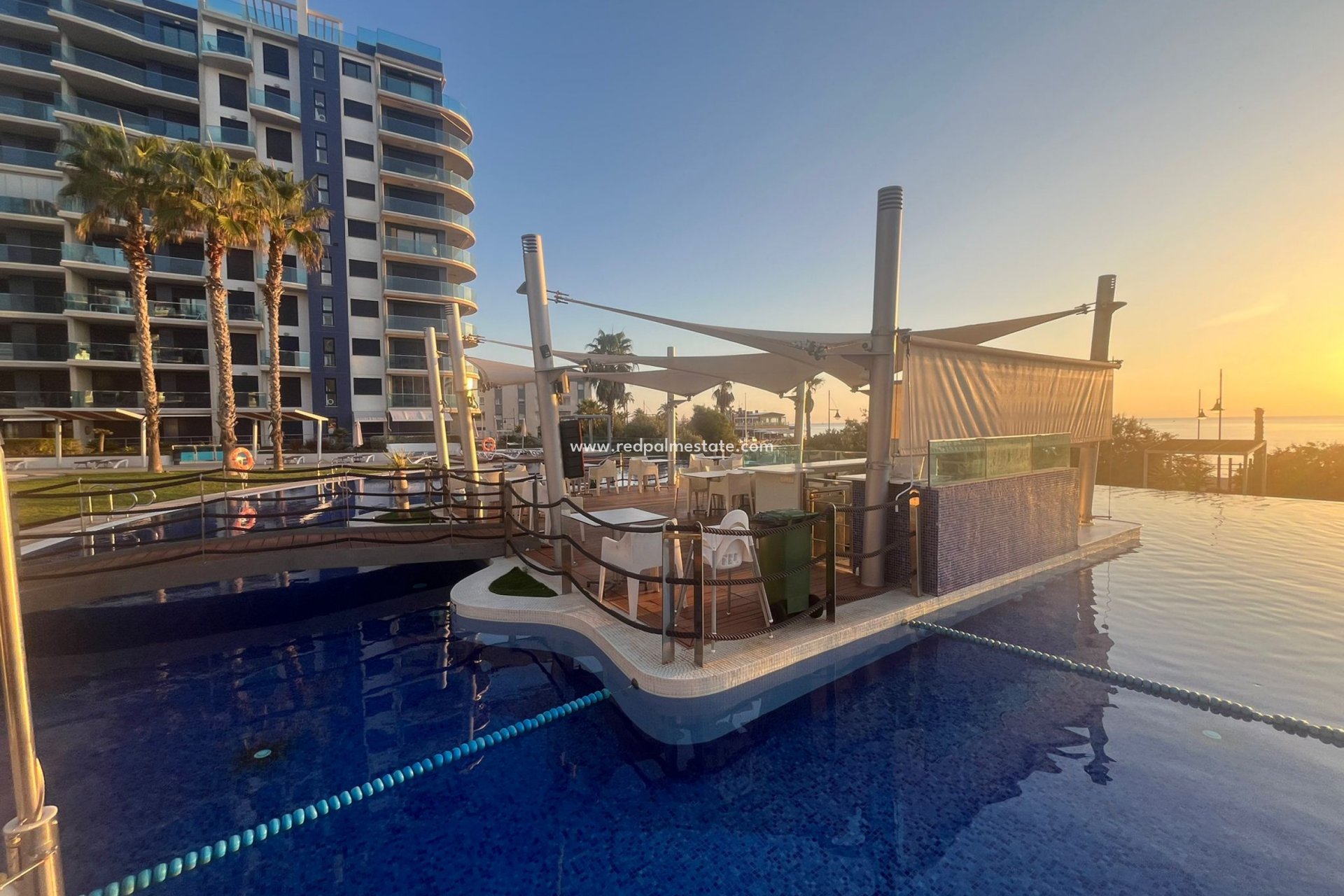 Resale - Apartments -
Torrevieja - Punta prima