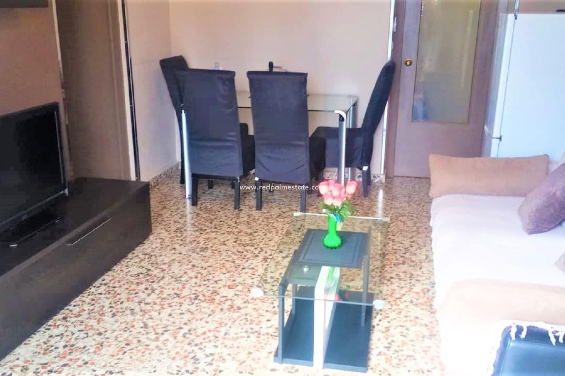 Resale - Apartments -
Torrevieja - Punta prima