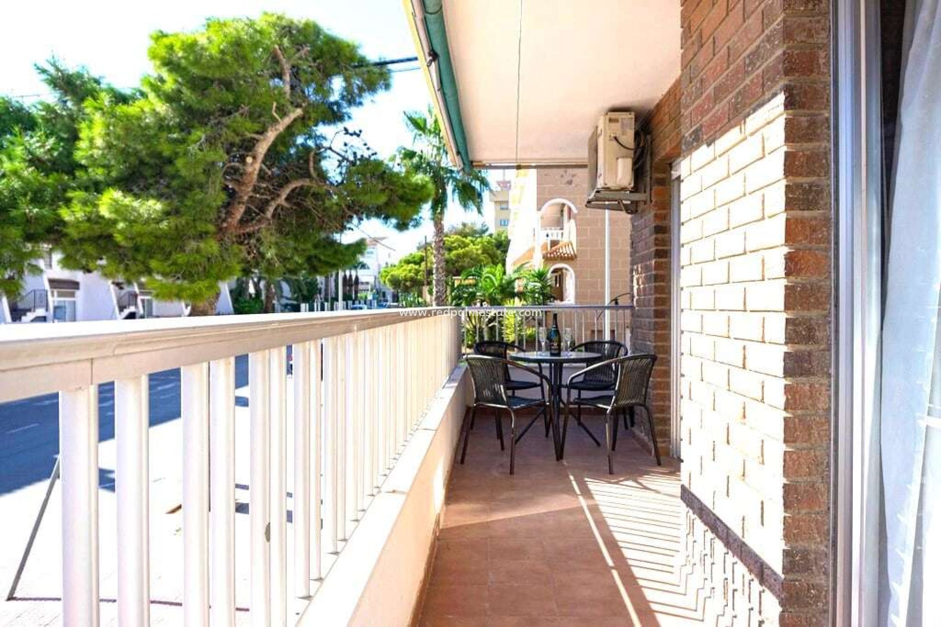 Resale - Apartments -
Torrevieja - Punta prima