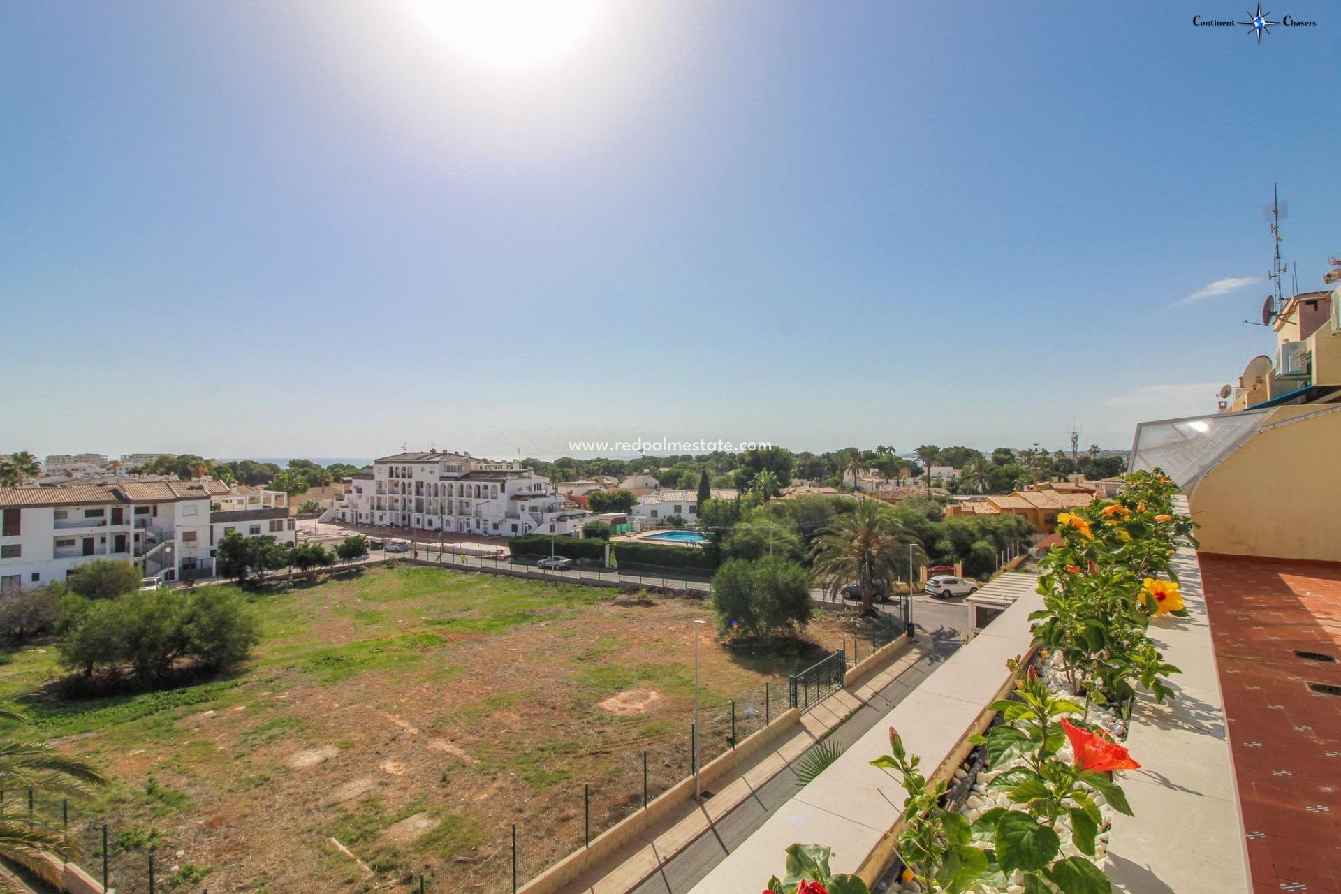 Resale - Apartments -
Torrevieja - Punta prima
