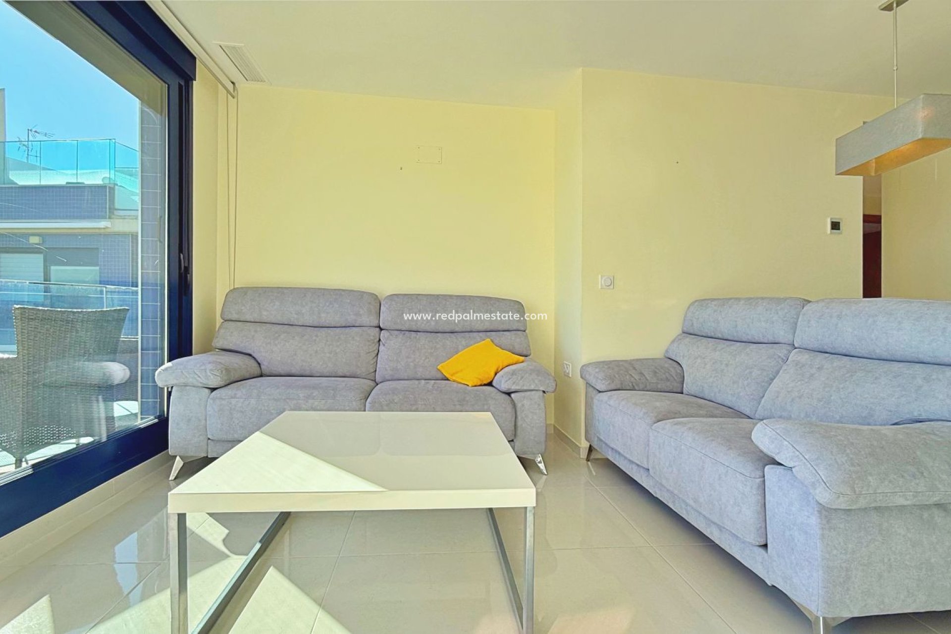Resale - Apartments -
Torrevieja - Punta prima