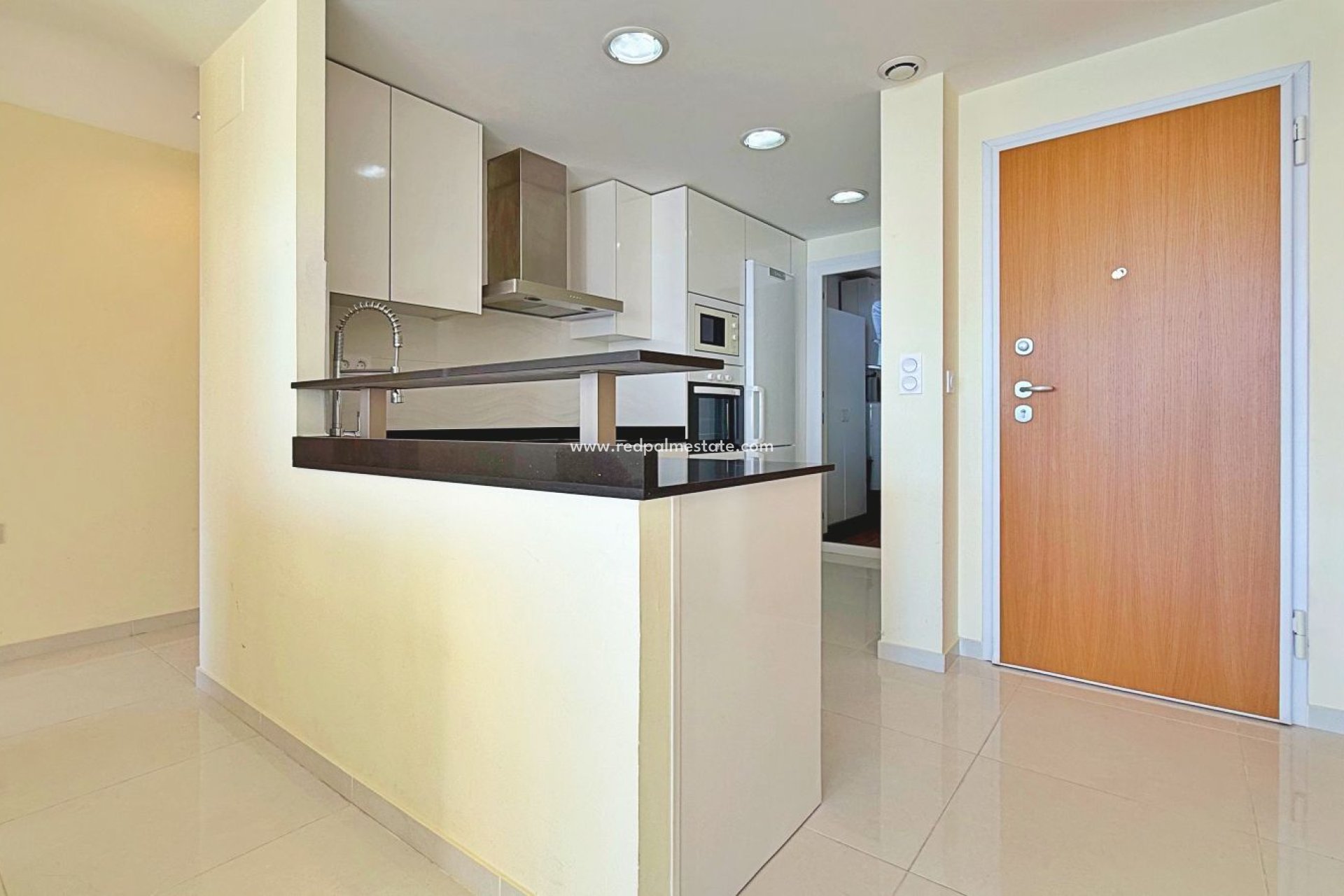 Resale - Apartments -
Torrevieja - Punta prima