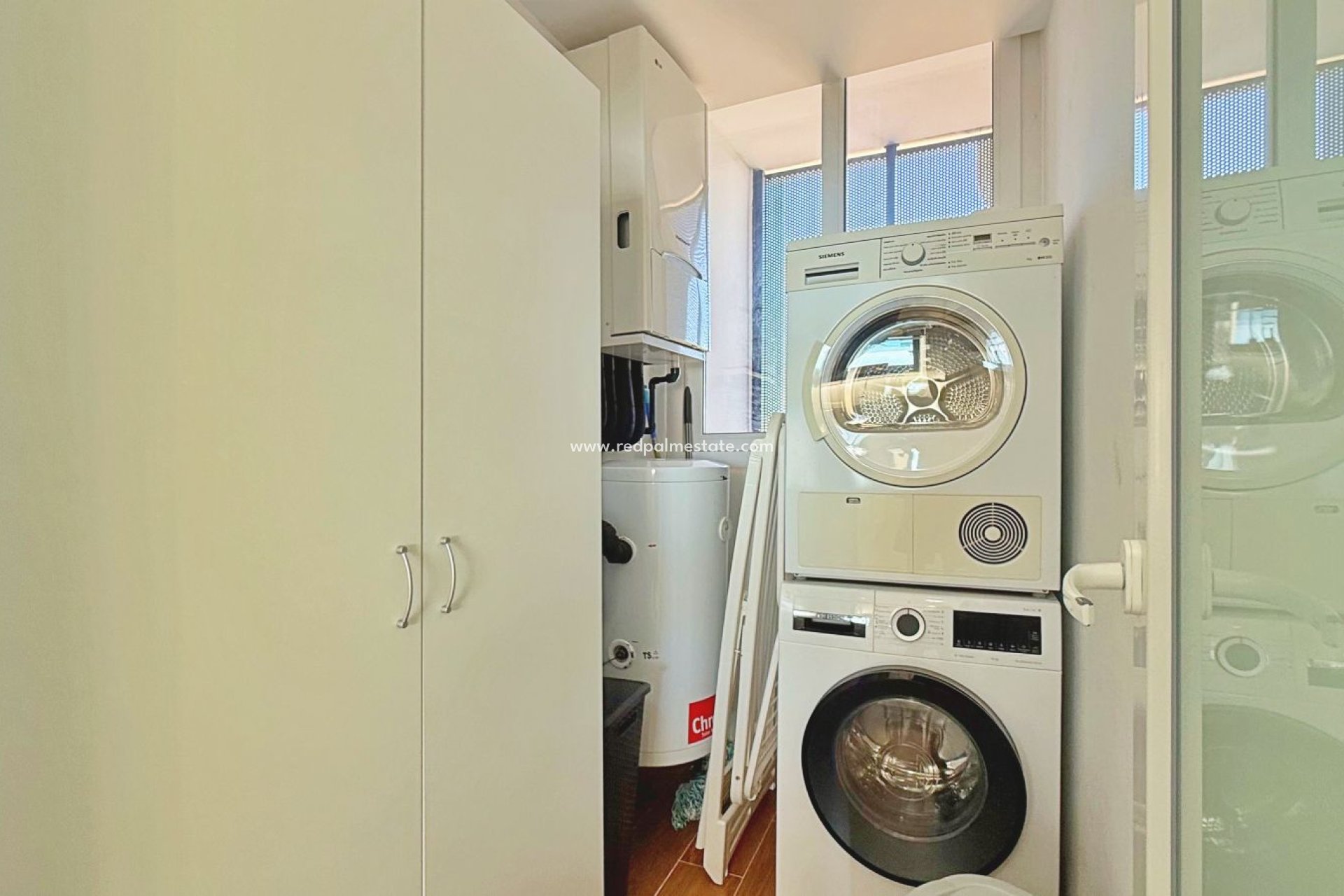 Resale - Apartments -
Torrevieja - Punta prima