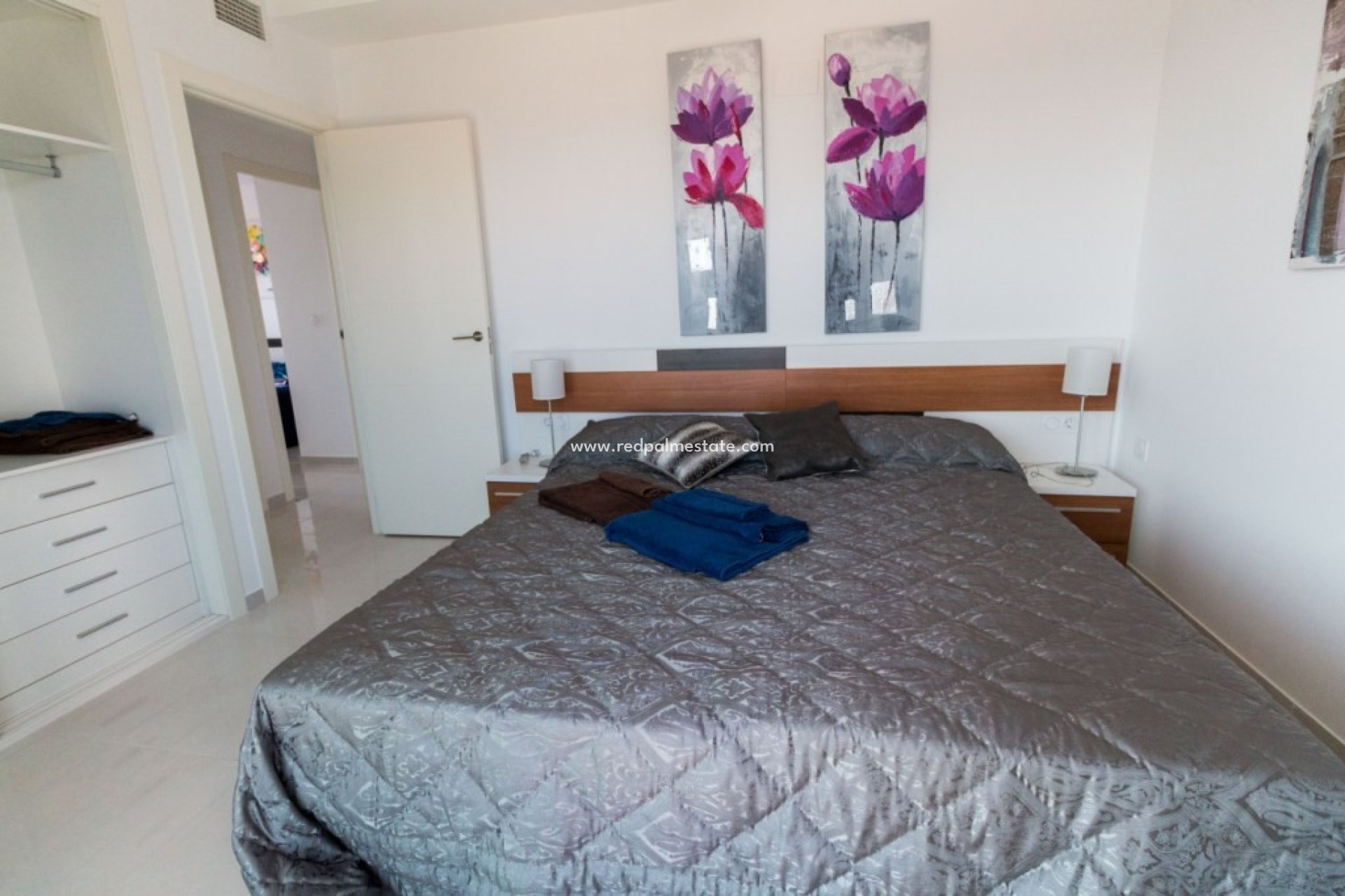 Resale - Apartments -
Torrevieja - Punta prima
