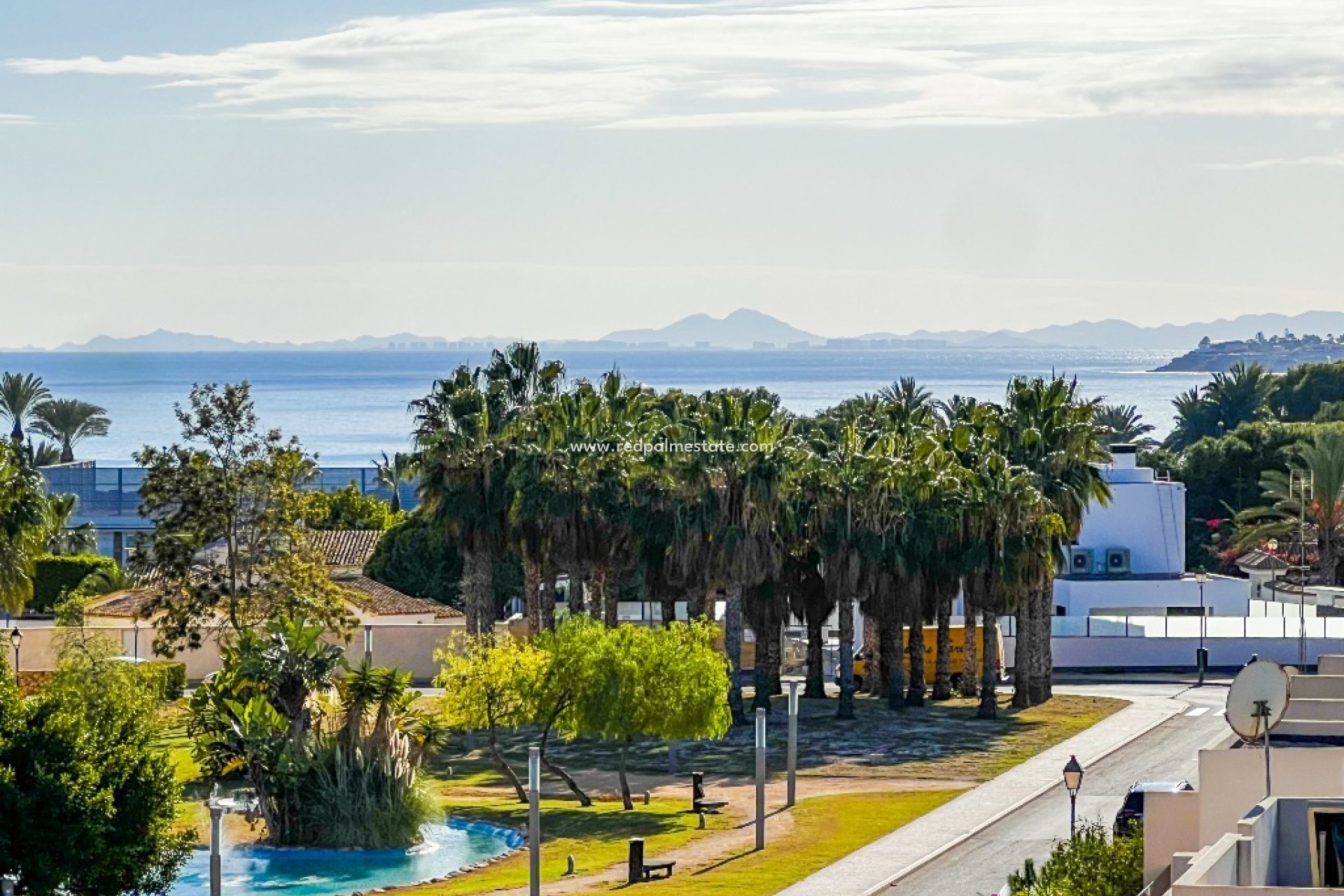 Resale - Apartments -
Torrevieja - Punta prima
