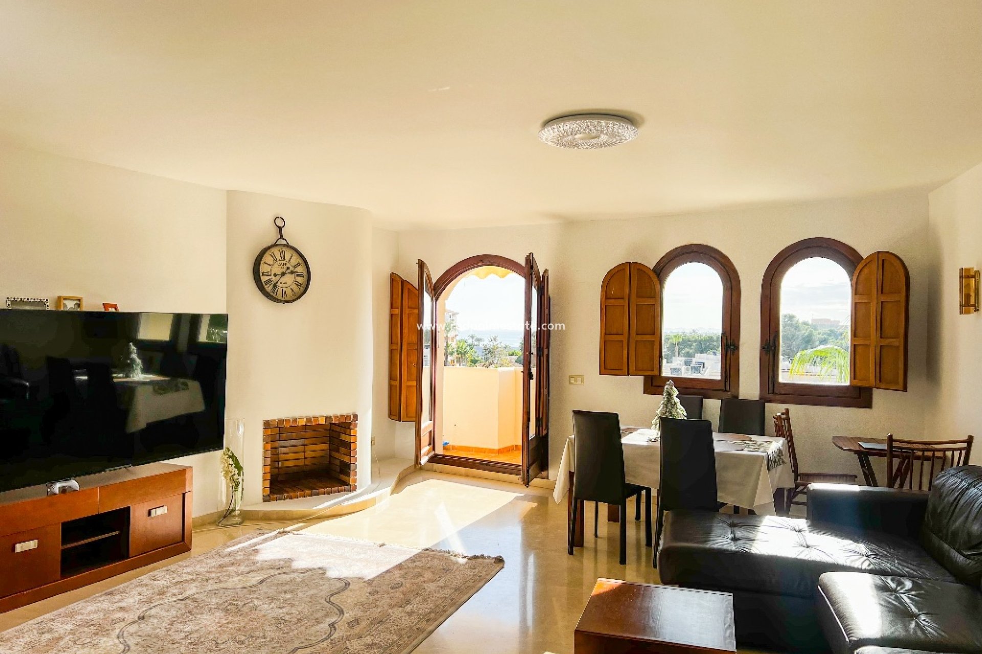 Resale - Apartments -
Torrevieja - Punta prima